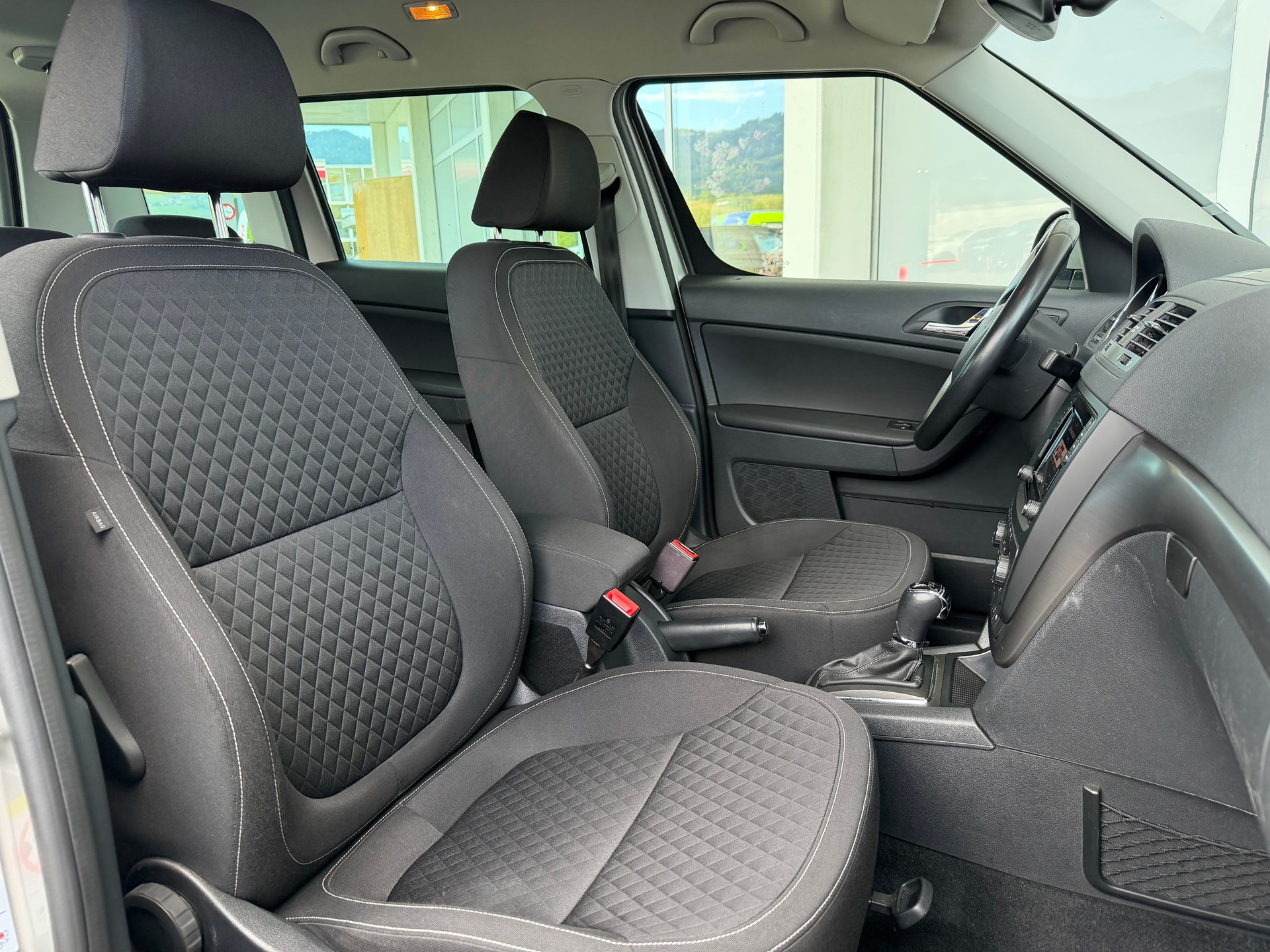 SKODA Yeti 1.4 TSI Ambition 4x4 DSG-image-3