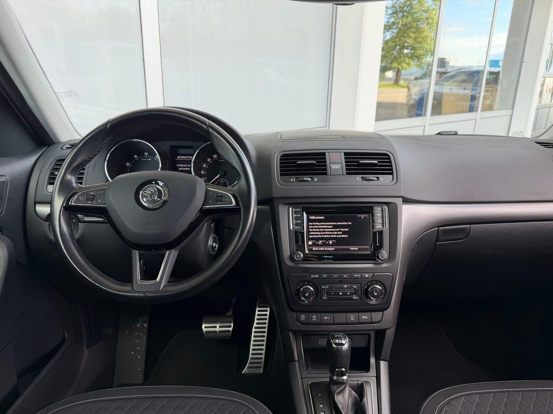 SKODA Yeti 1.4 TSI Ambition 4x4 DSG-image-6