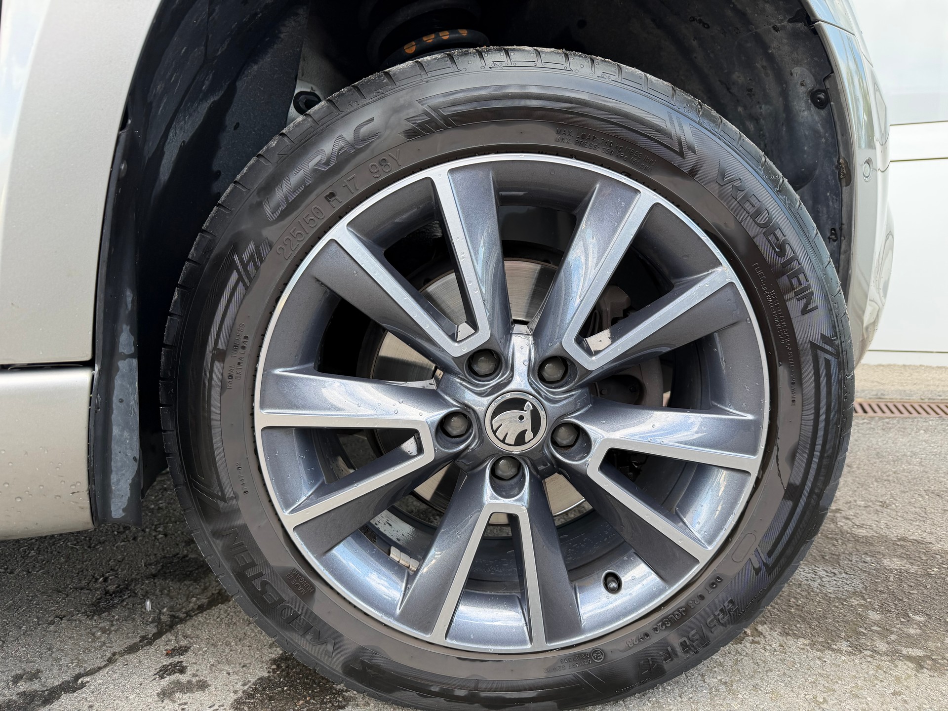 SKODA Yeti 1.4 TSI Ambition 4x4 DSG-image-8
