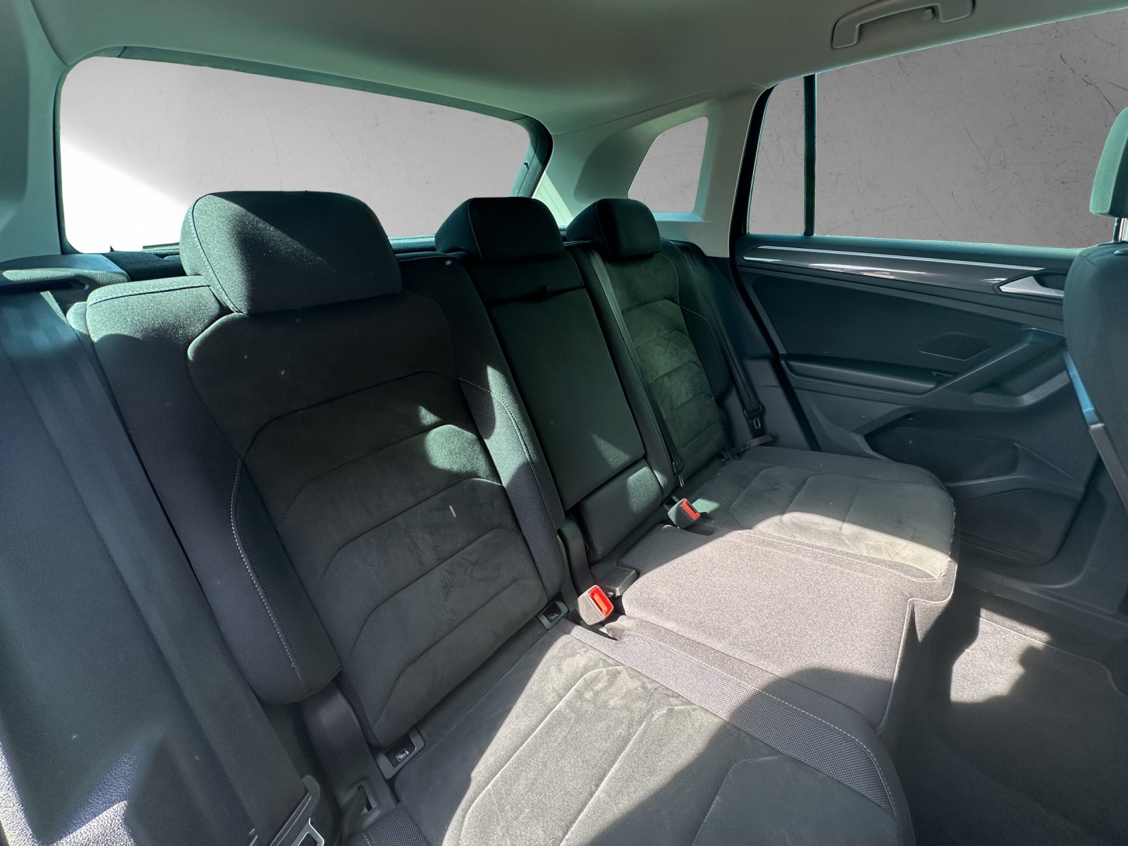 VW Tiguan 2.0 TDI SCR Highline 4Motion DSG-image-13