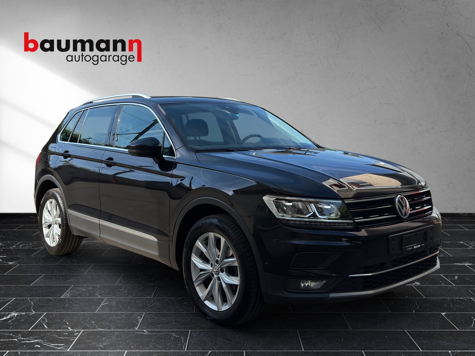 VW Tiguan 2.0 TDI SCR Highline 4Motion DSG-showroom-element-1
