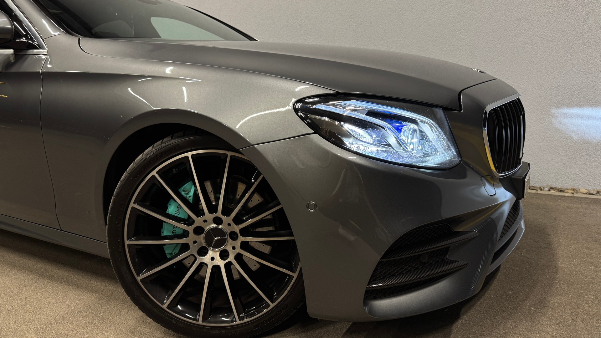 MERCEDES-BENZ E 220 d AMG Line 9G-Tronic *CH-FHZ*BURMESTER*PANO*DISTRONIC*KERAMIKVERSIEGELT*-image-6