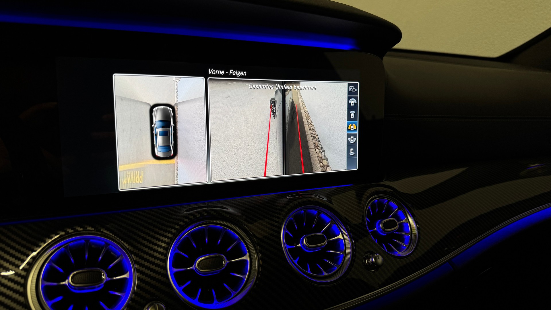 MERCEDES-BENZ E 220 d AMG Line 9G-Tronic *CH-FHZ*BURMESTER*PANO*DISTRONIC*KERAMIKVERSIEGELT*-image-13