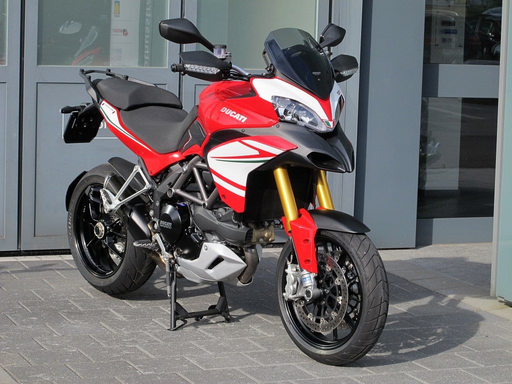 DUCATI 1200 S TRICOLORE