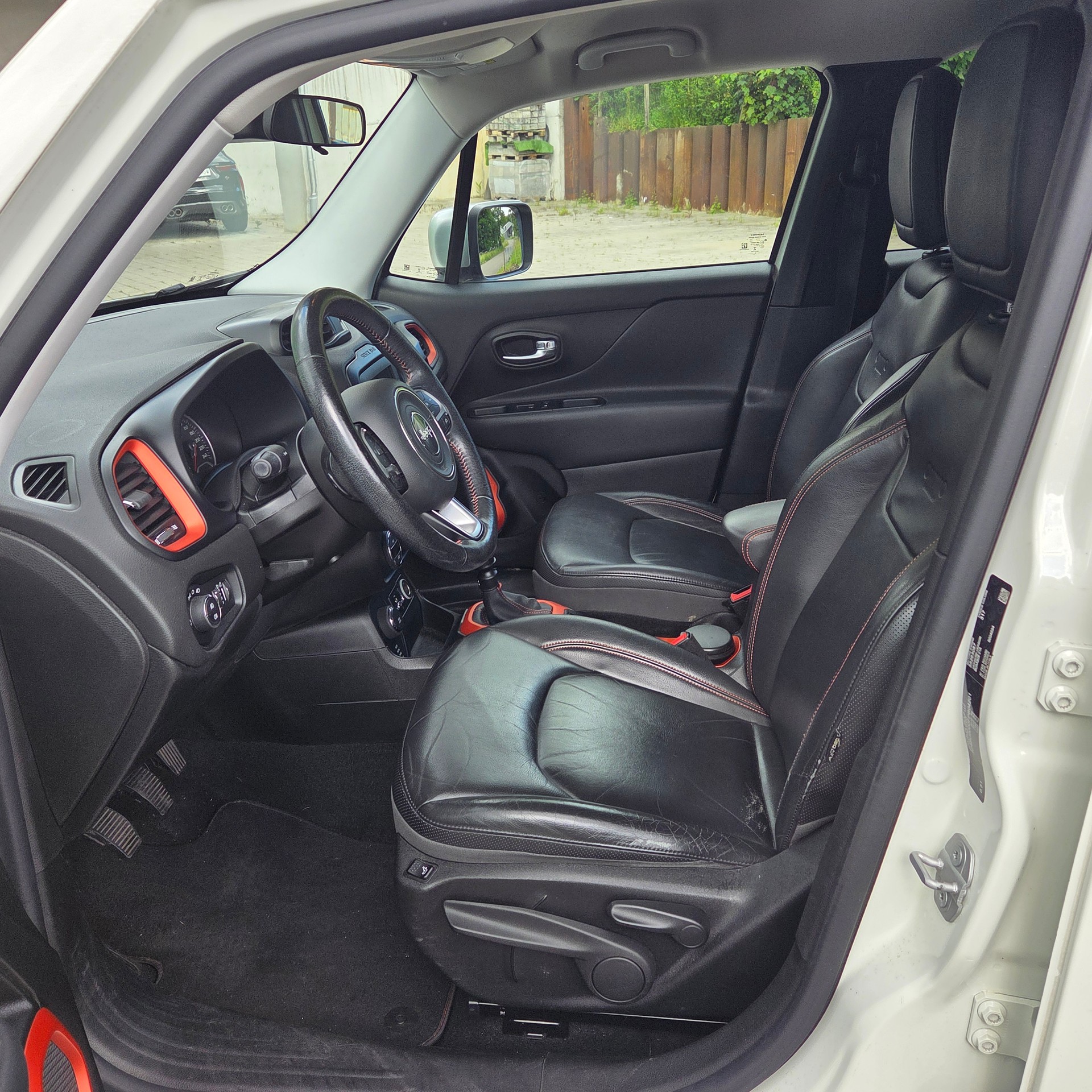 JEEP Renegade 2.0 CRD Limited AWD-image-11