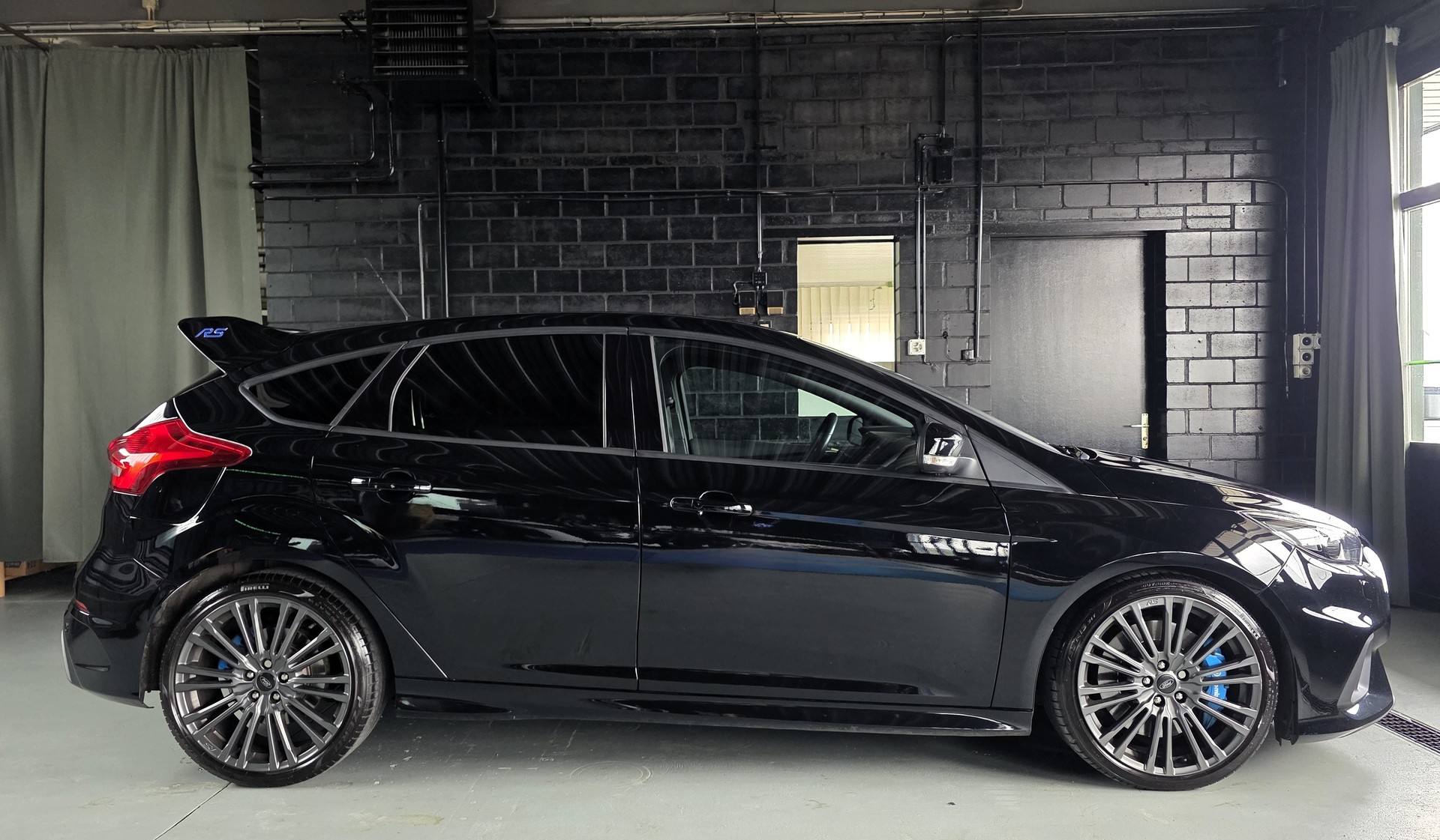 FORD Focus 2.3 EcoBoost RS AWD-image-1