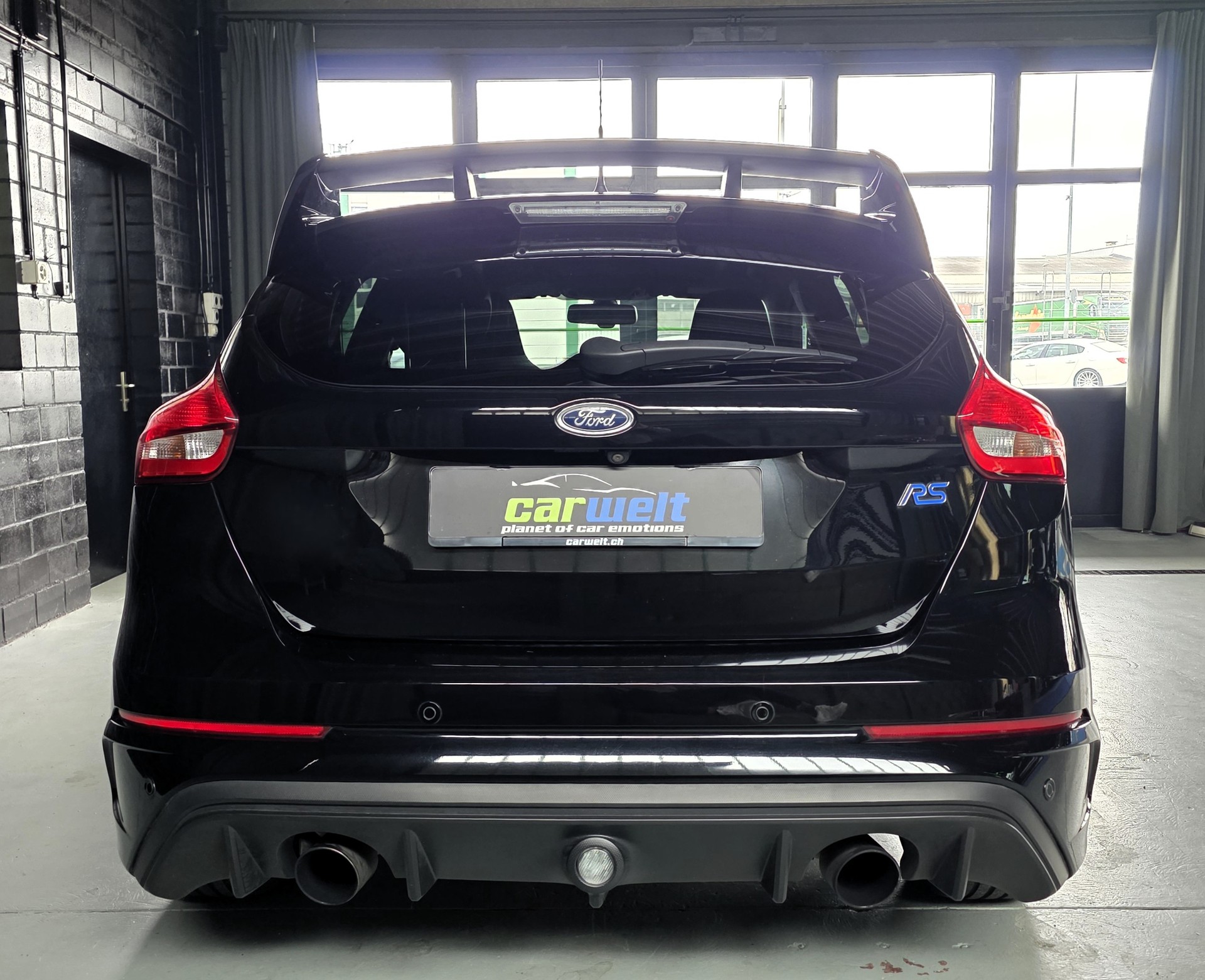 FORD Focus 2.3 EcoBoost RS AWD-image-3