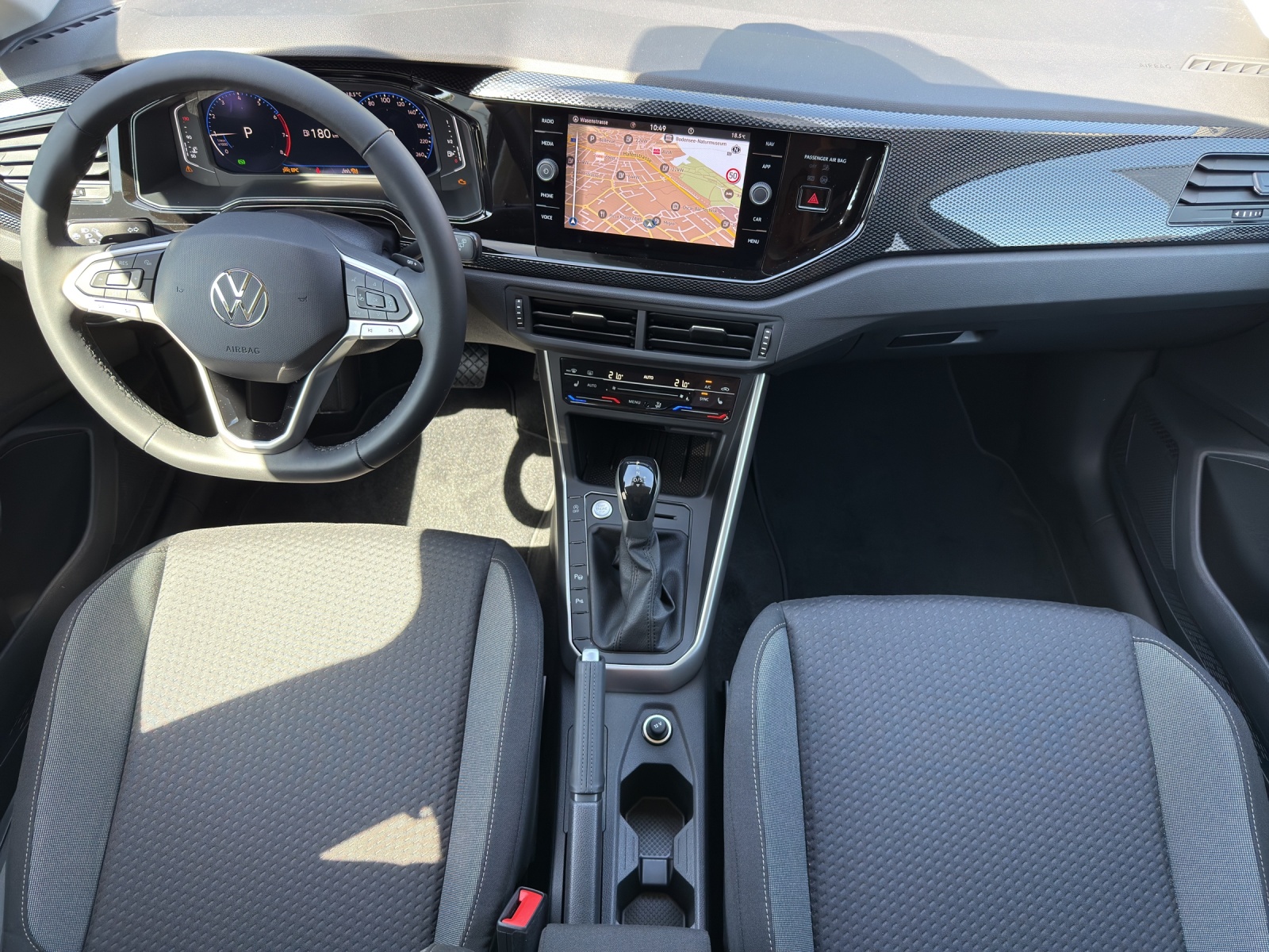 VW Polo 1.0 TSI Life DSG-image-8