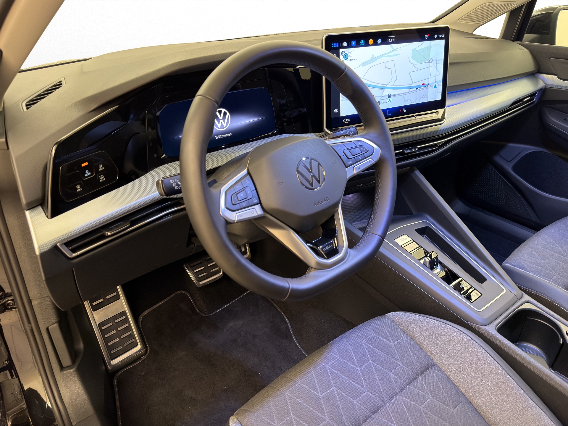 VW Golf 8 1.5 eTSI Goal DSG-image-13