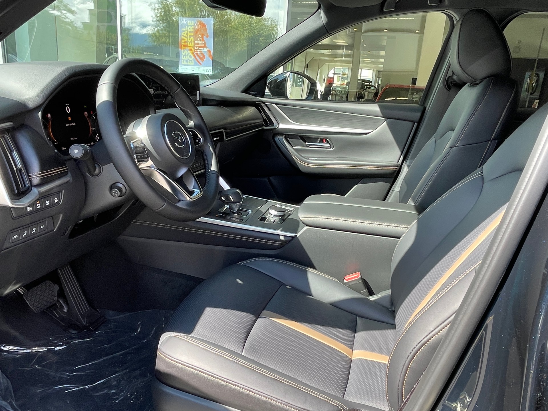 MAZDA CX-60 e-Skyactiv PHEV 327 AWD Homura-image-6