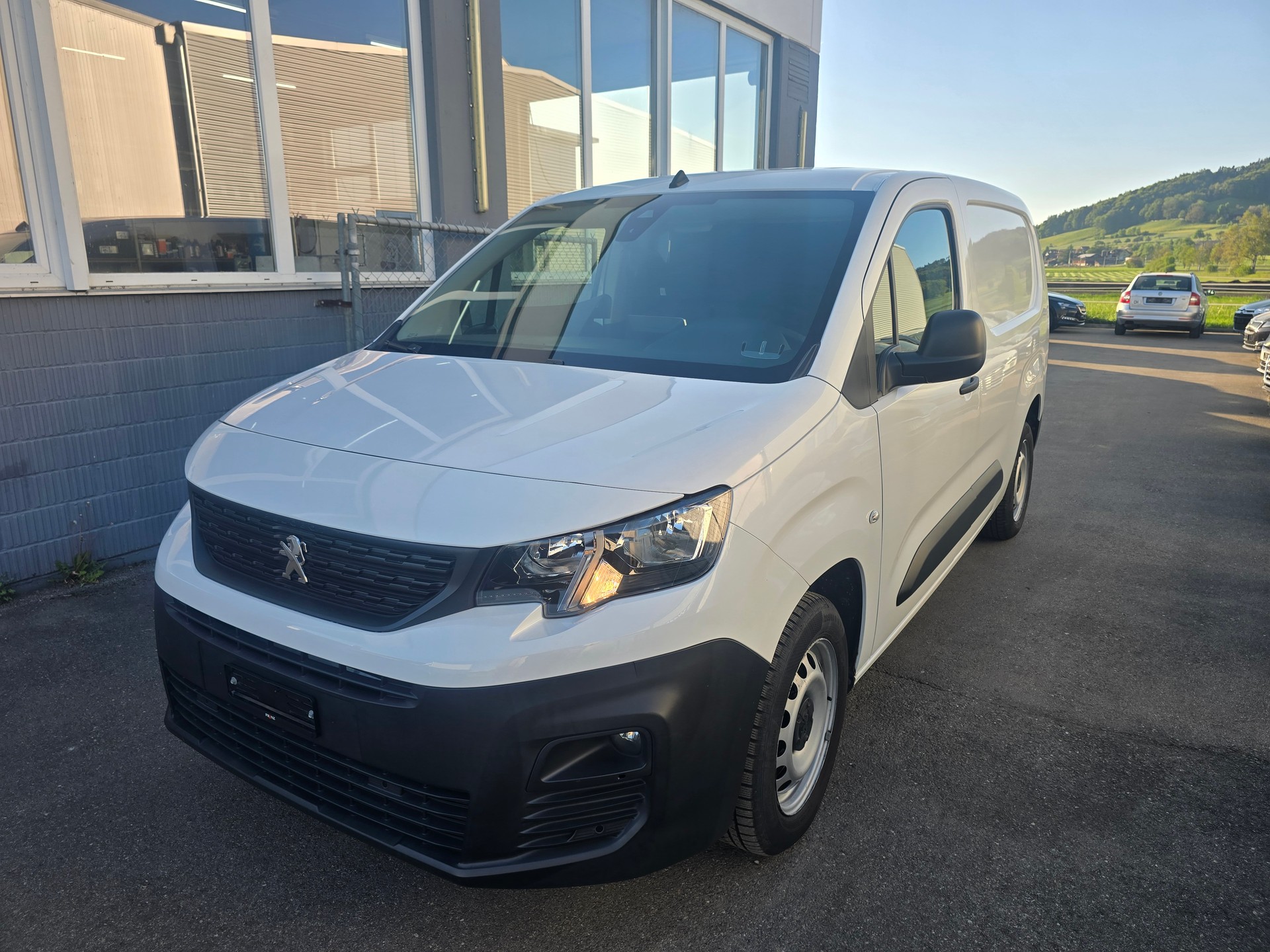 PEUGEOT Partner 1.5 Blue HDi s/s Asphalt Long 1000kg