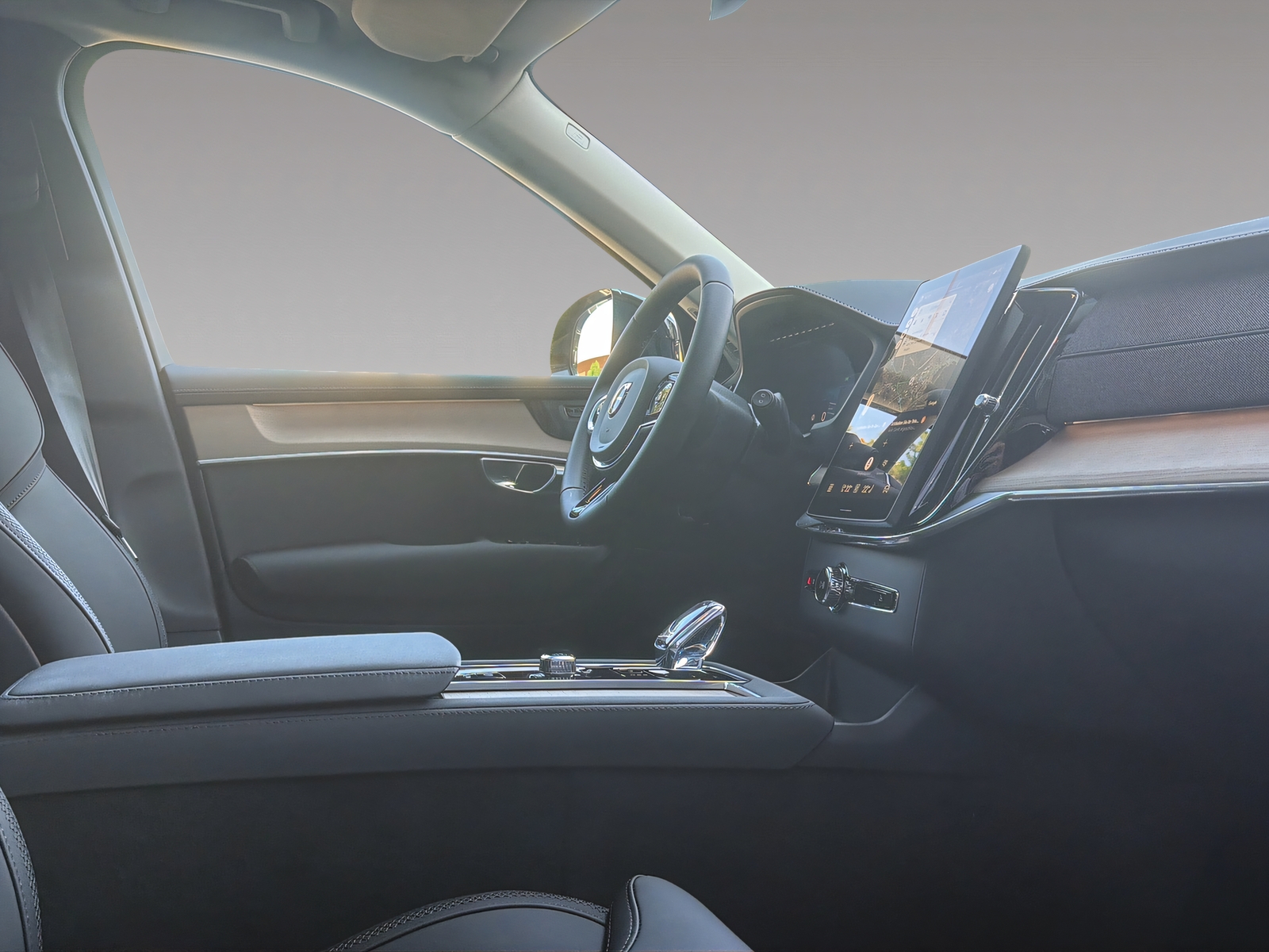 VOLVO XC90 2.0 T8 TE Plus Dark eAWD-image-12