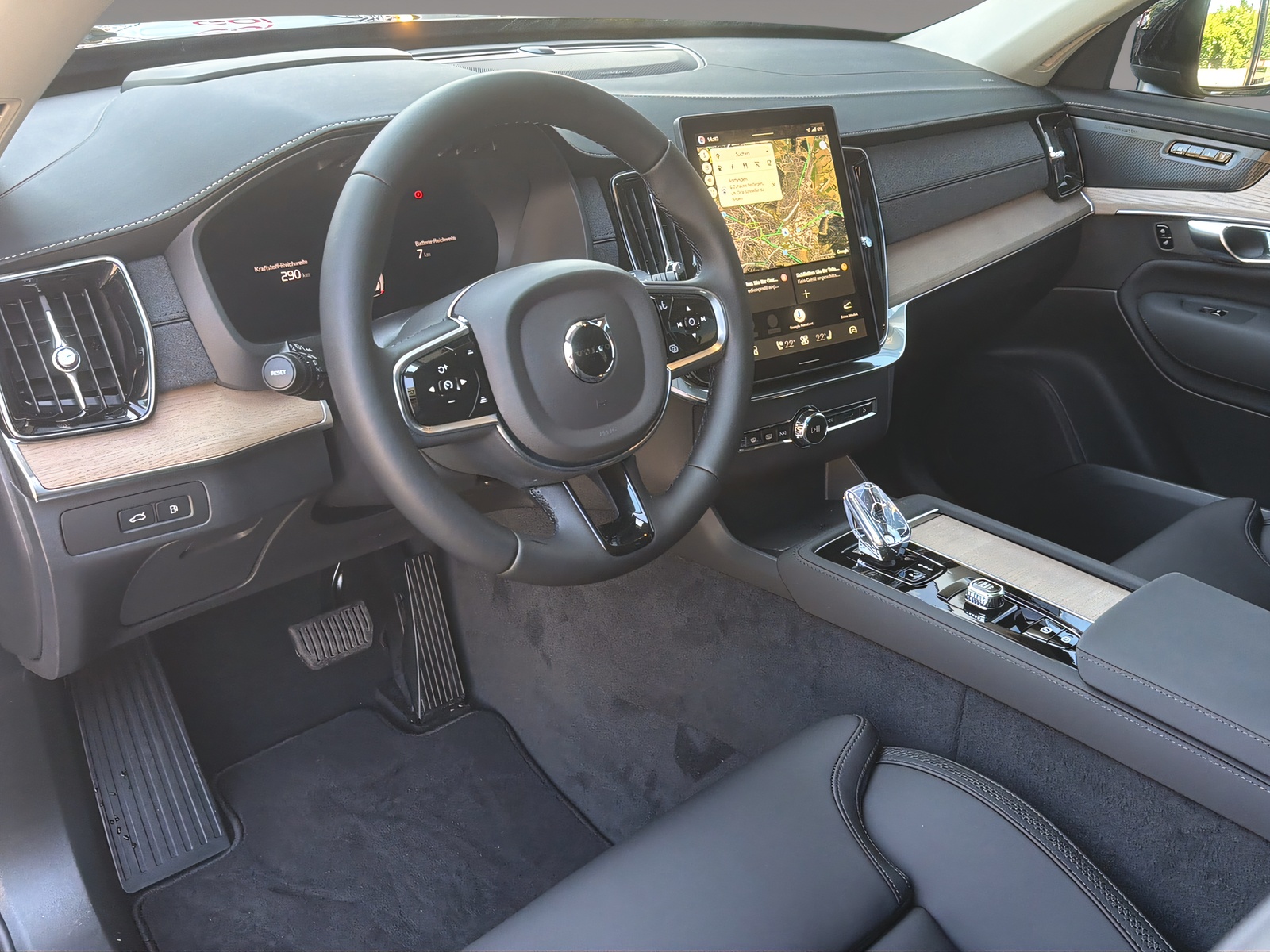 VOLVO XC90 2.0 T8 TE Plus Dark eAWD-image-8
