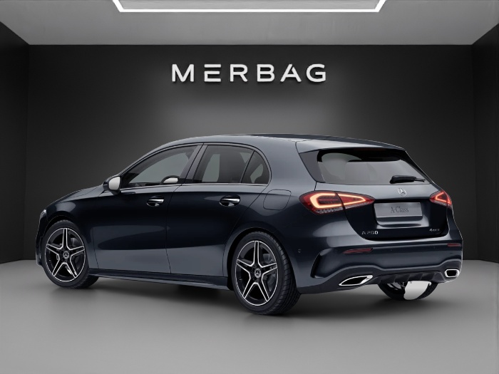 MERCEDES-BENZ A 200 4Matic AMG Line 8G-DCT-image-3