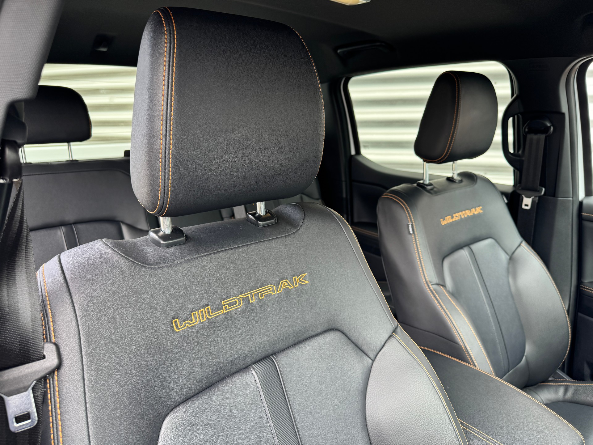 FORD Ranger Wildtrak 3.0 Eco Blue e-4WD Automat-image-10