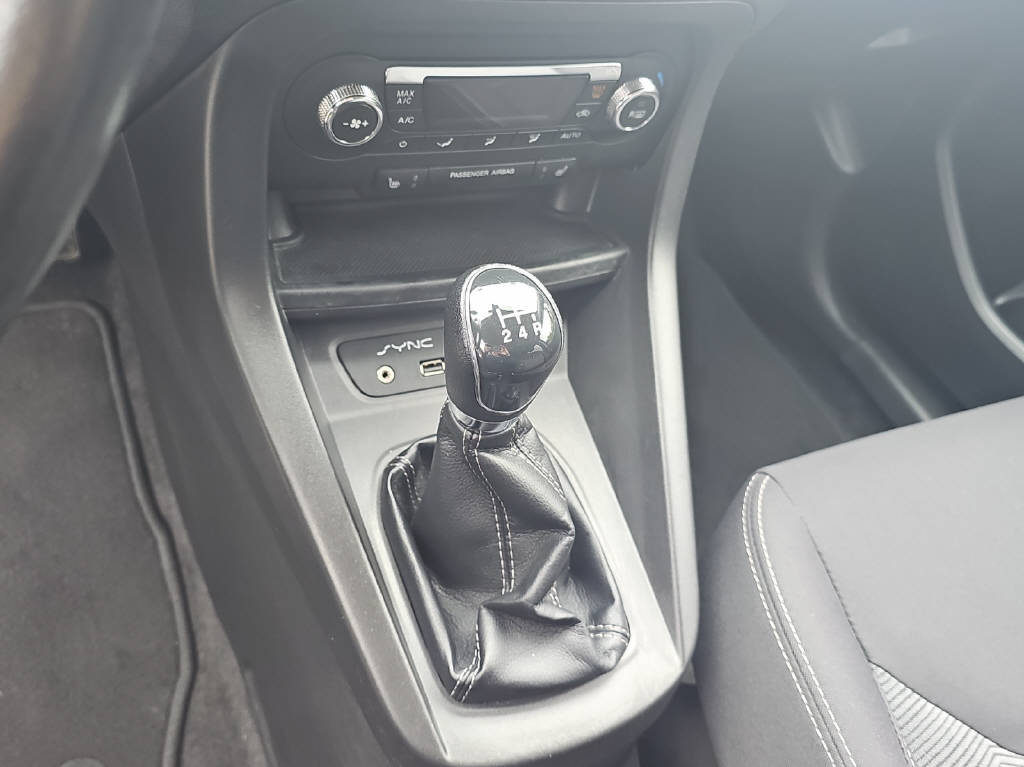 FORD Ka+ 1.2 Ti-VCT 85 Cool&Sound-image-6