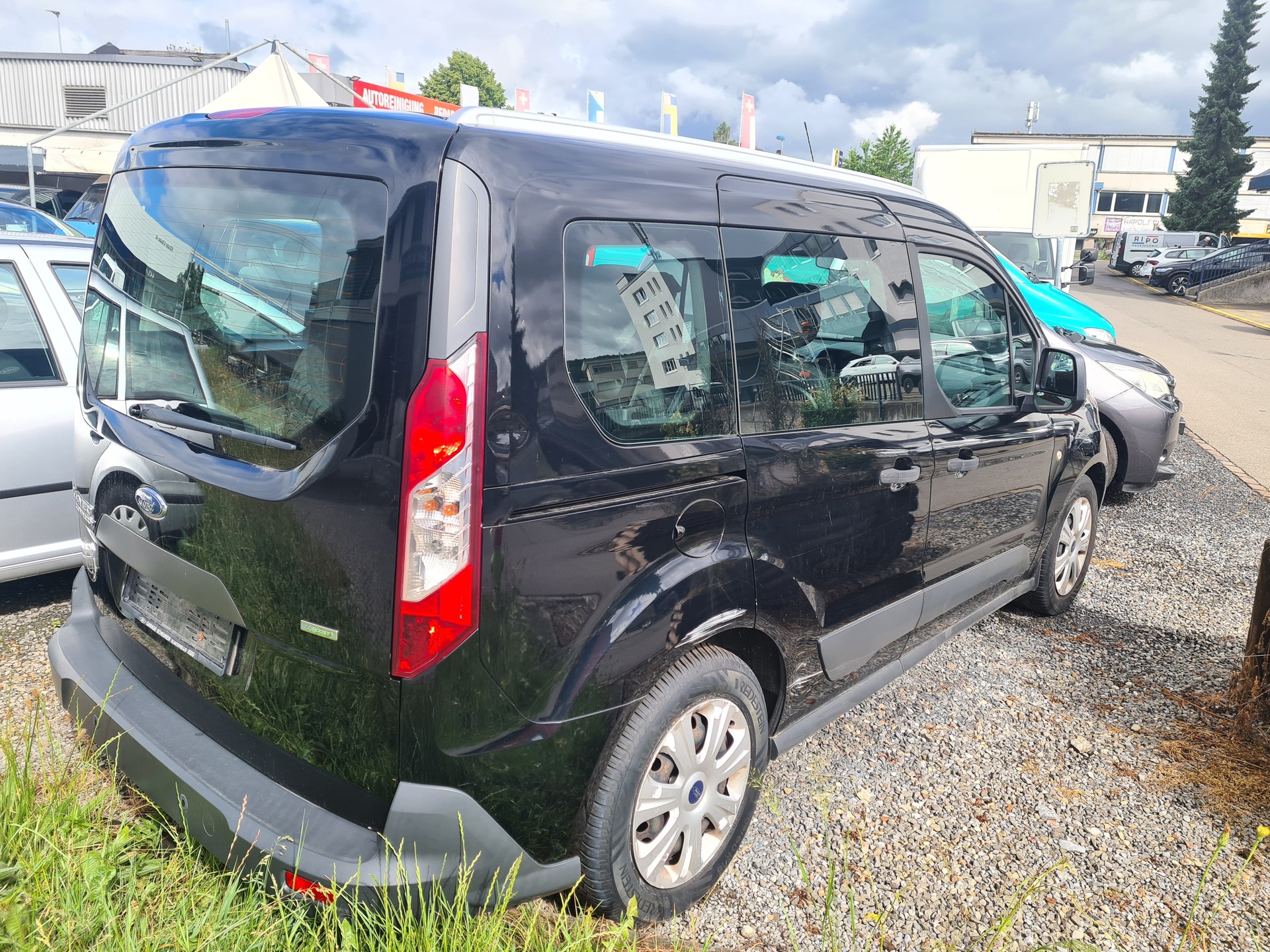 FORD Tourneo Connect 1.0 SCTi Ambiente-showroom-element-3