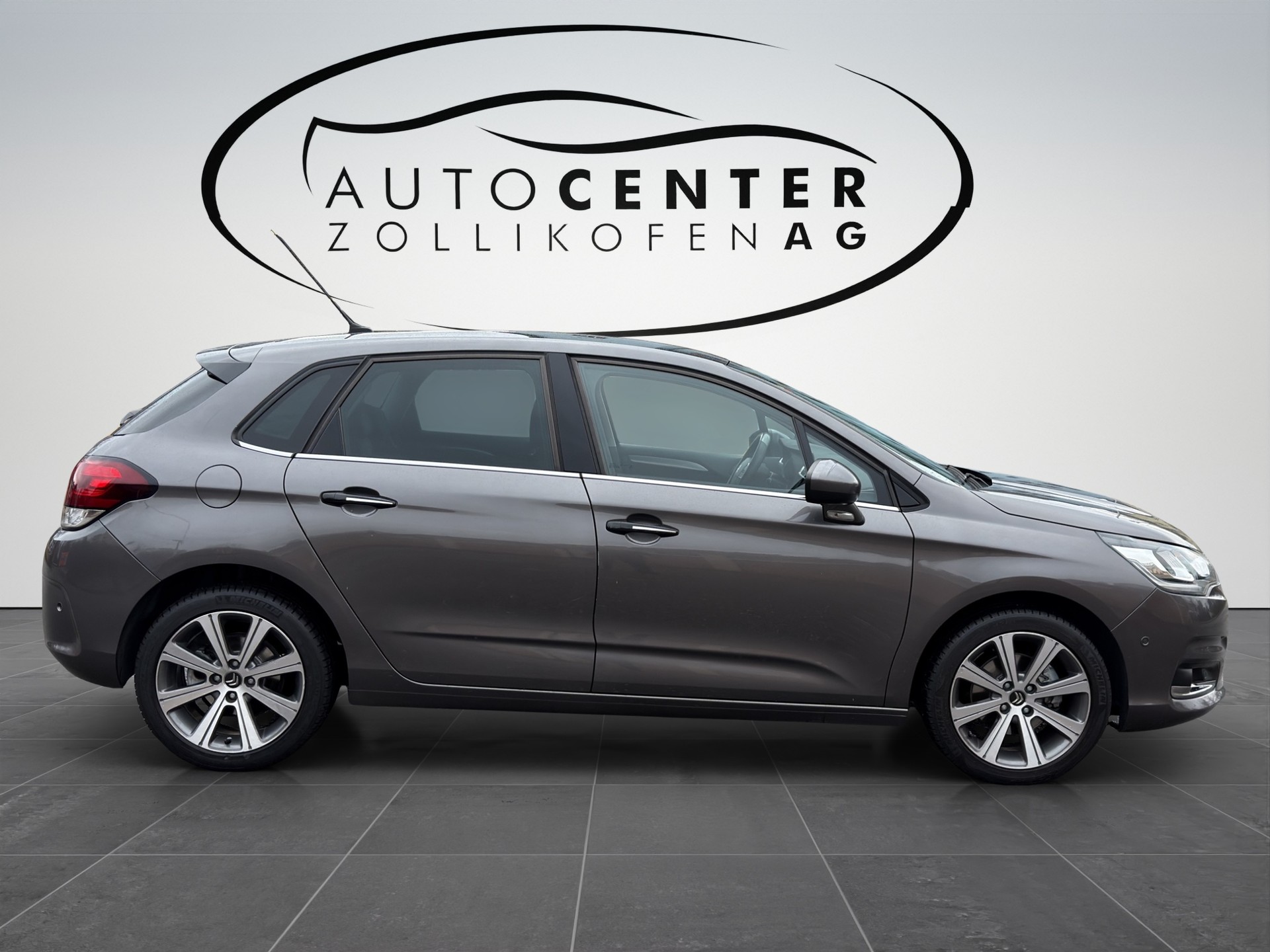 CITROEN C4 1.2 Pure Tech Feel Edition-image-4