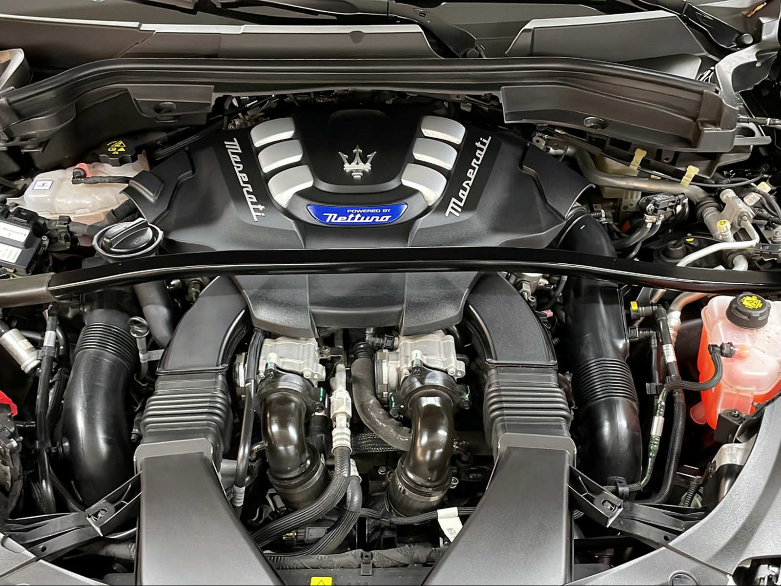 MASERATI Grecale 3.0 V6 Trofeo-image-10