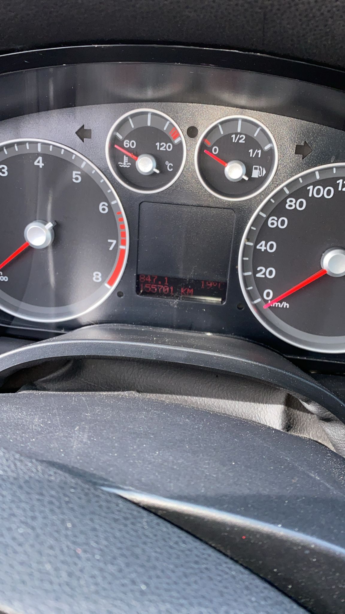 FORD Focus CC 1.6i Ambiente-image-11