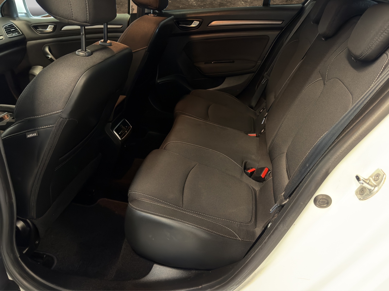 RENAULT Mégane Grandtour 1.5 dCi Business EDC-image-10