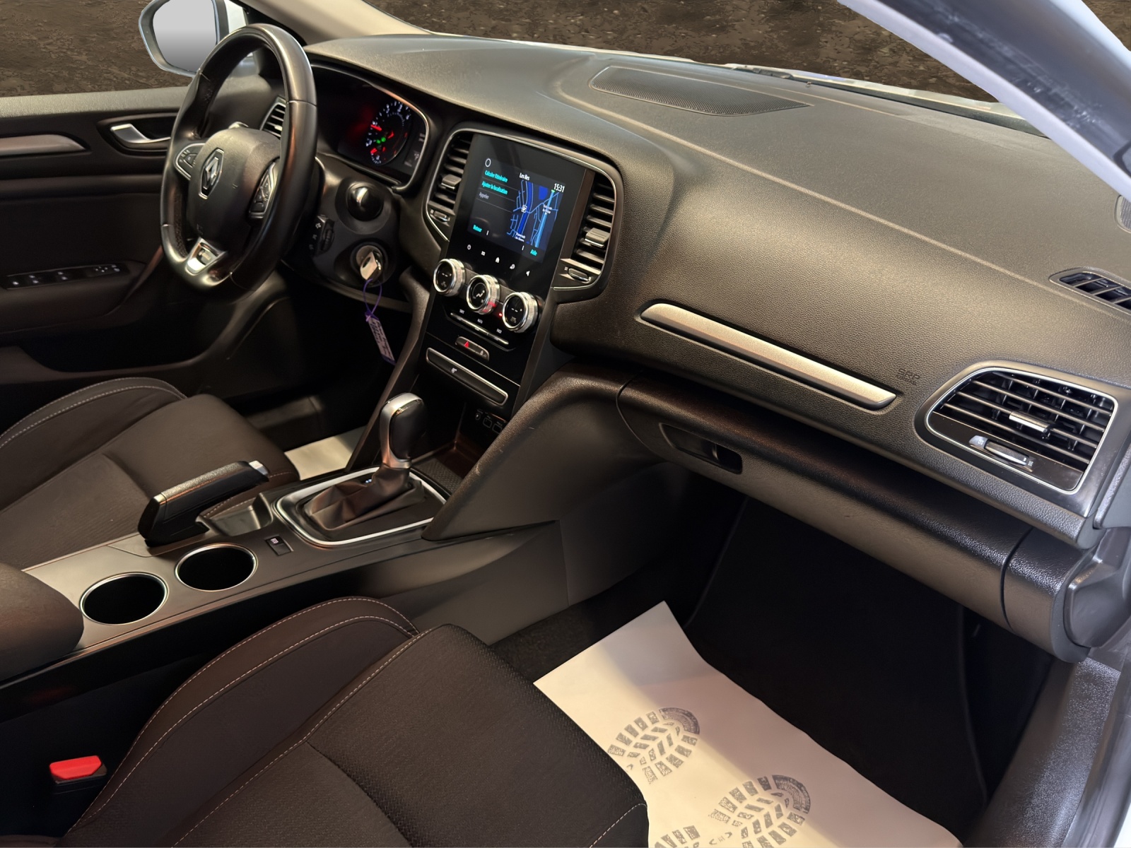 RENAULT Mégane Grandtour 1.5 dCi Business EDC-image-11