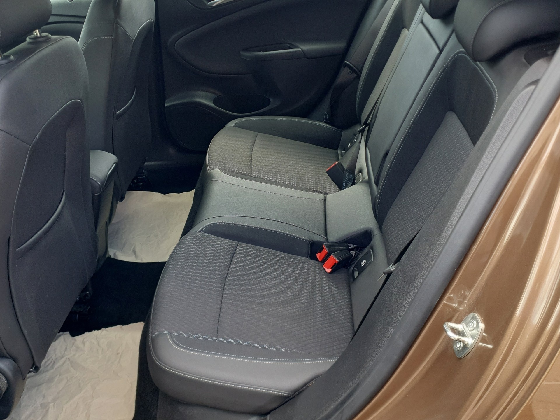 OPEL Astra 1.4i Turbo Excellence Automatic-image-14