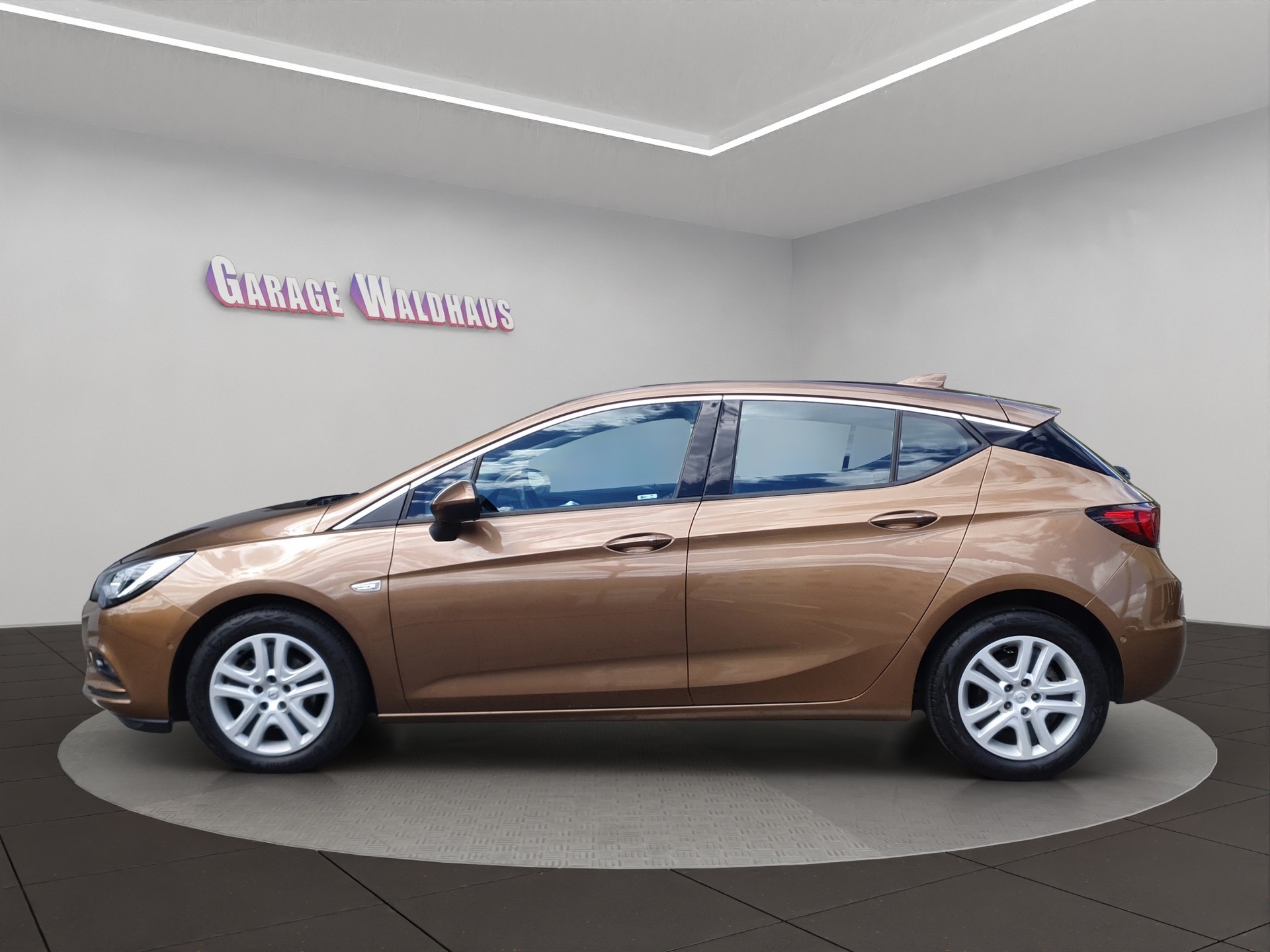 OPEL Astra 1.4i Turbo Excellence Automatic-image-1