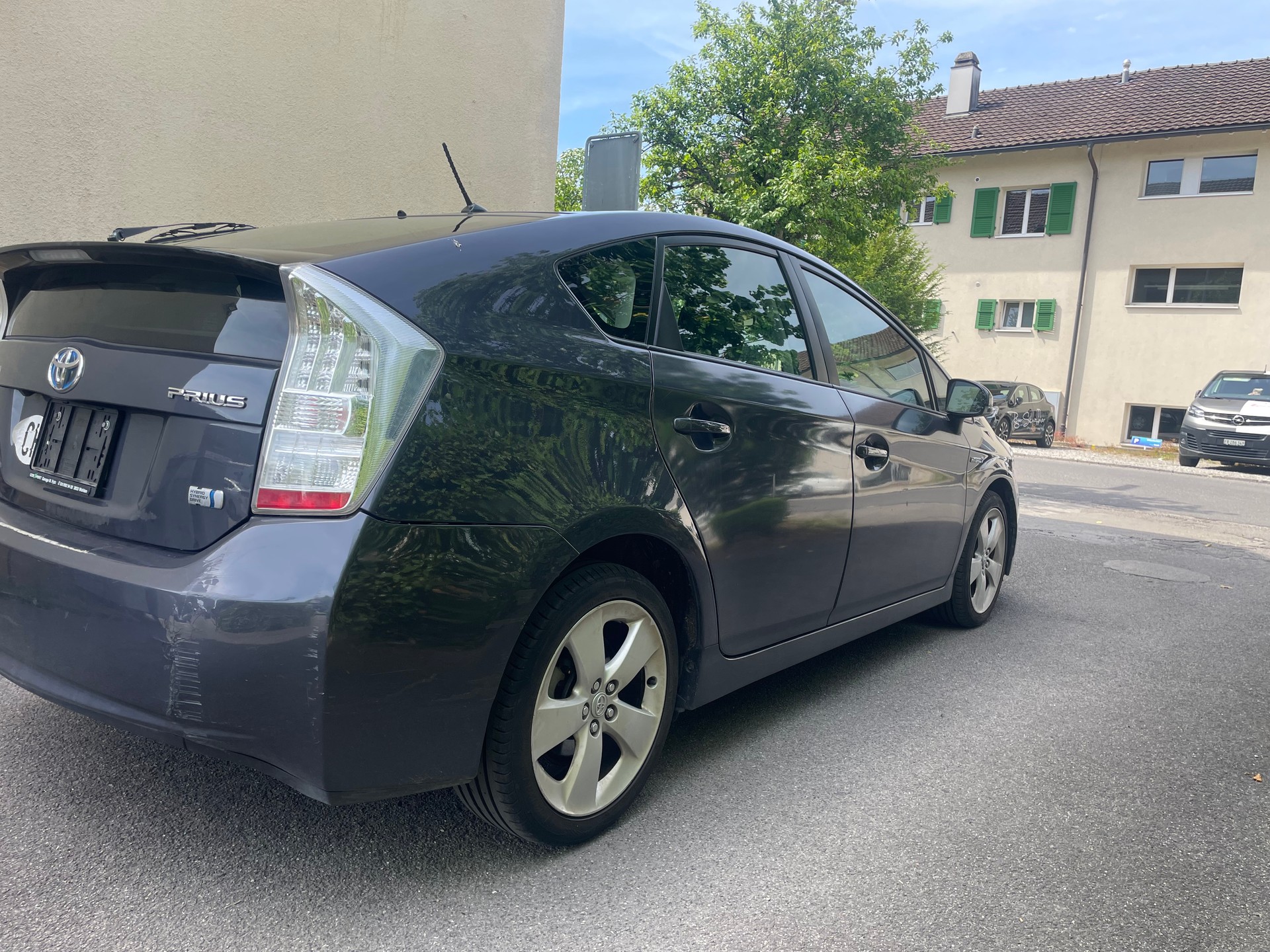 TOYOTA Prius 1.8 16V HSD Sol-image-4