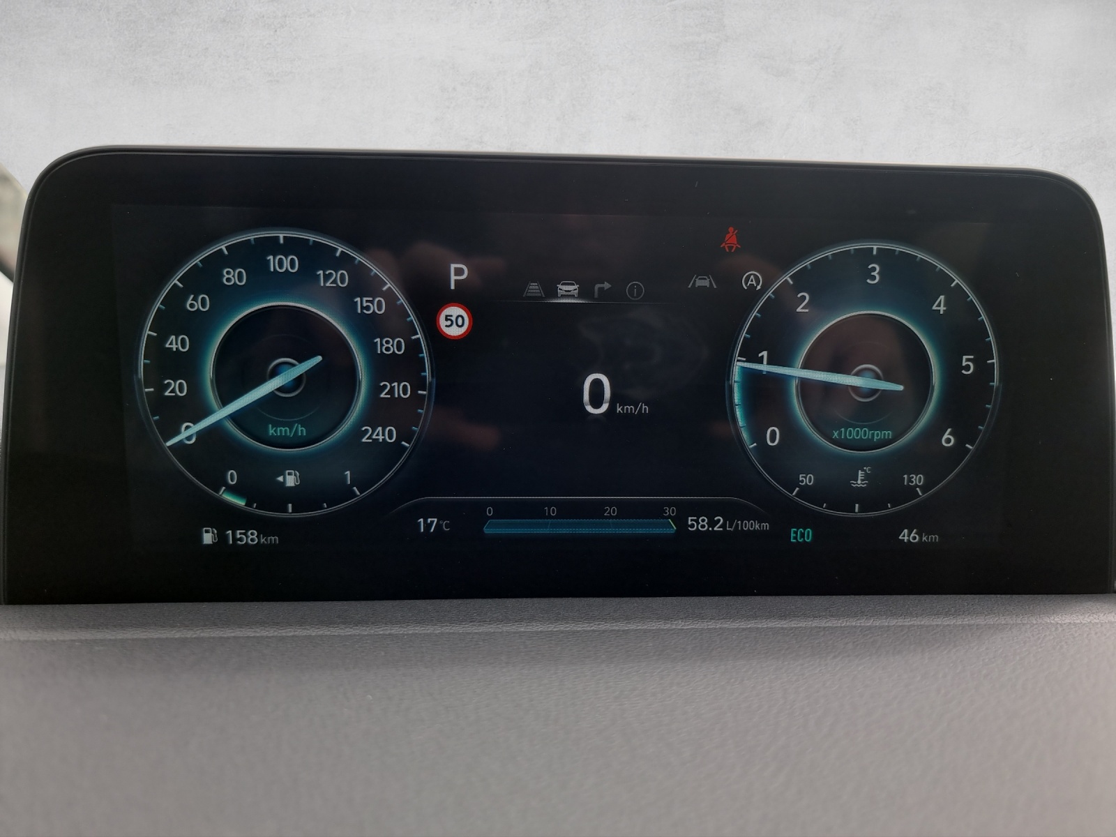 HYUNDAI Staria Premium 2.2 CRDi Amplia 4WD A-image-7
