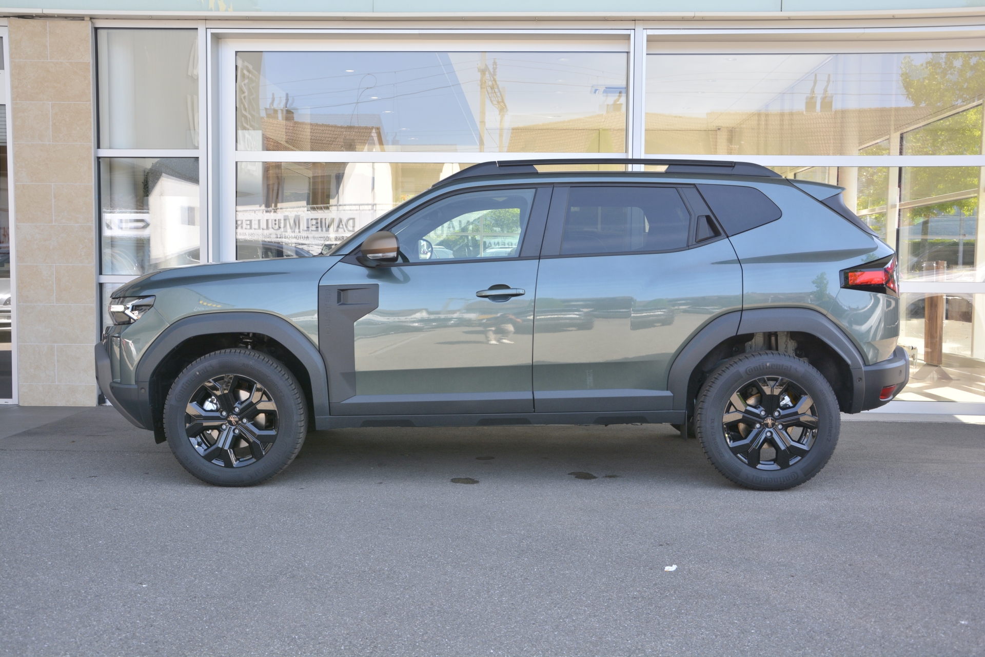DACIA DUSTER extreme hybrid 150 4x4-image-2