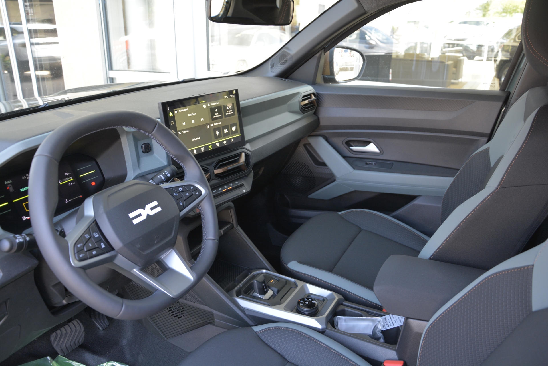 DACIA DUSTER extreme hybrid 150 4x4-image-4