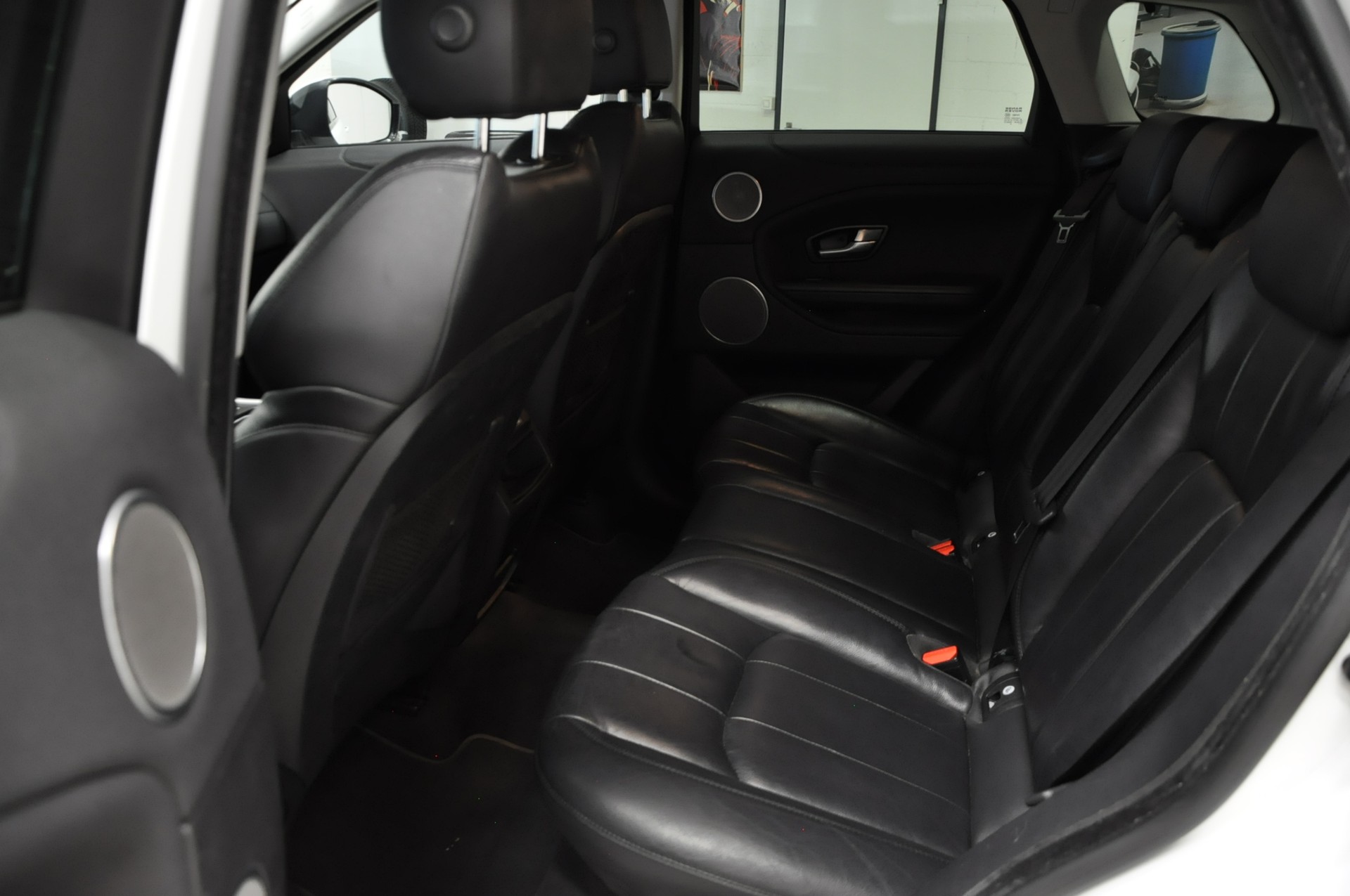 LAND ROVER Range Rover Evoque 2.0 TD4 Pure AT9-image-14