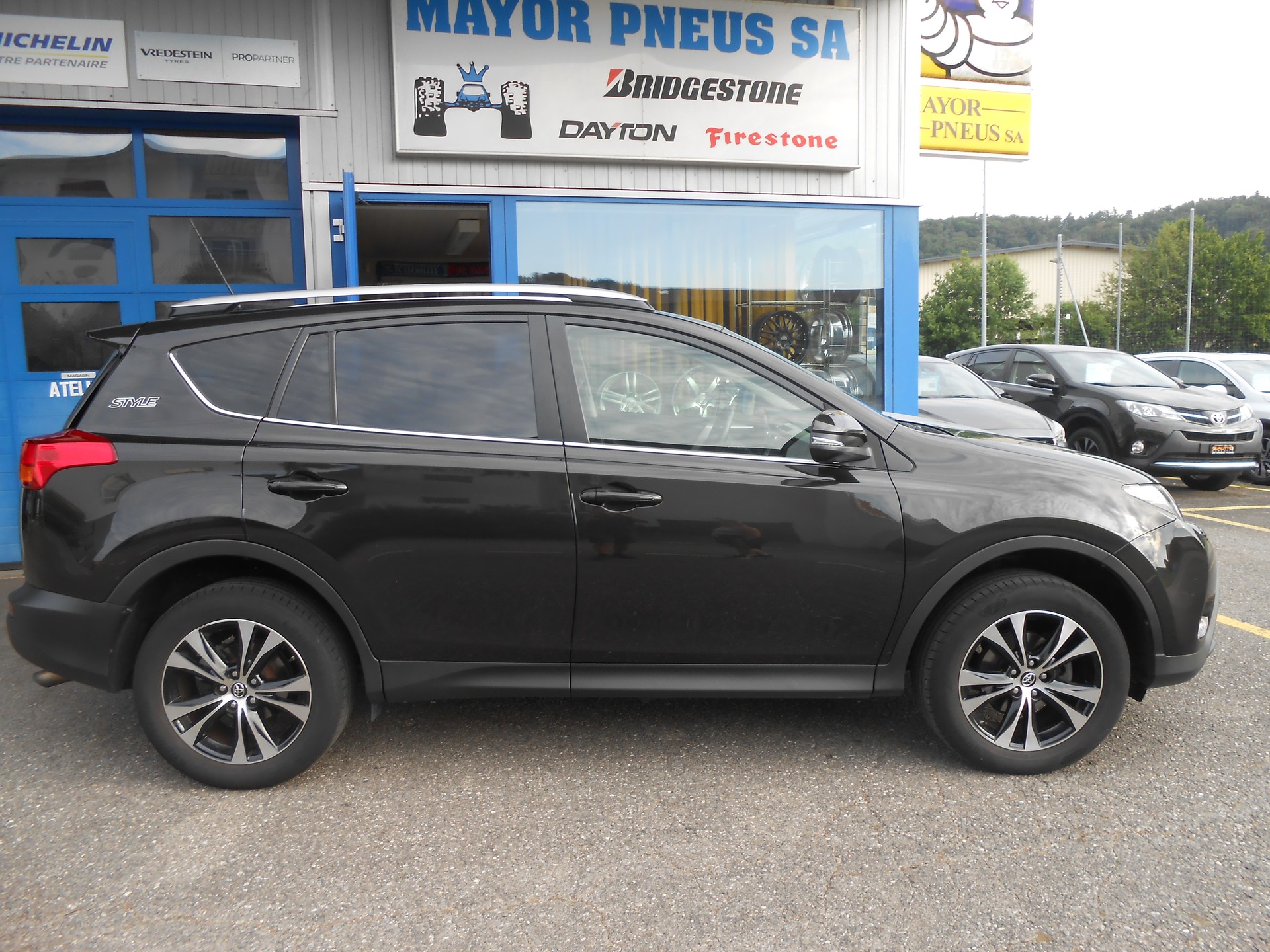 TOYOTA RAV-4 2.0 16V Style-image-3