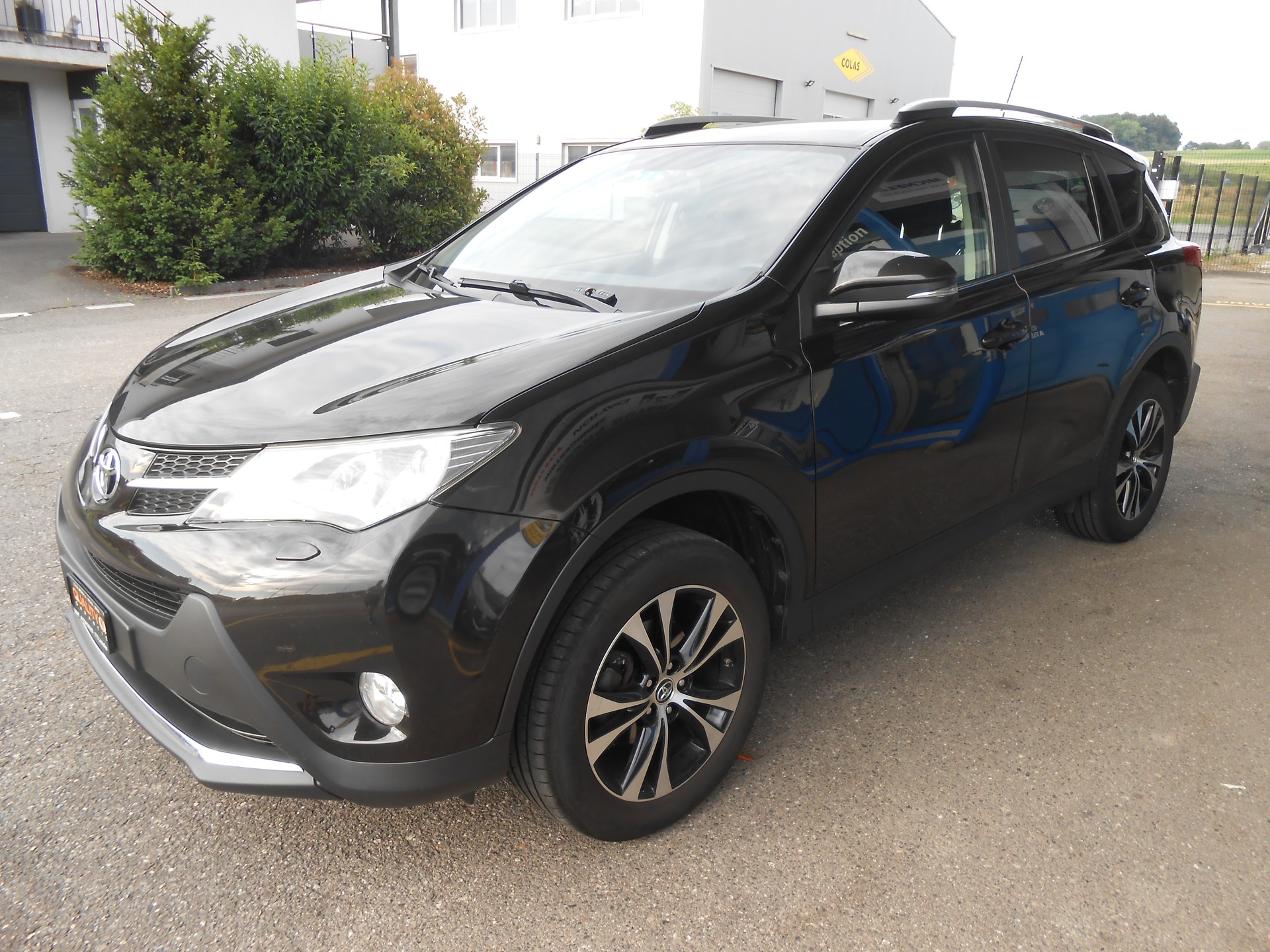 TOYOTA RAV-4 2.0 16V Style-image-1