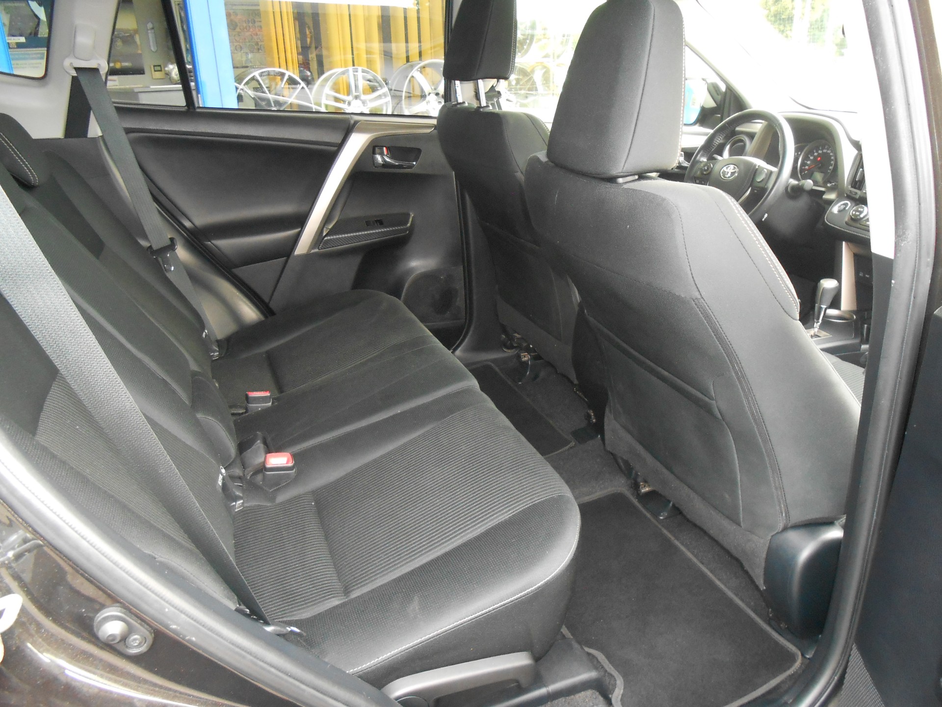 TOYOTA RAV-4 2.0 16V Style-image-8