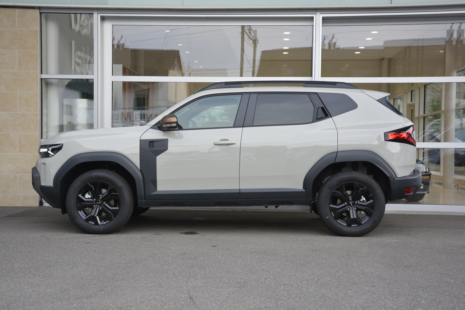 DACIA DUSTER extreme hybrid 150 4x4 Automat-image-2