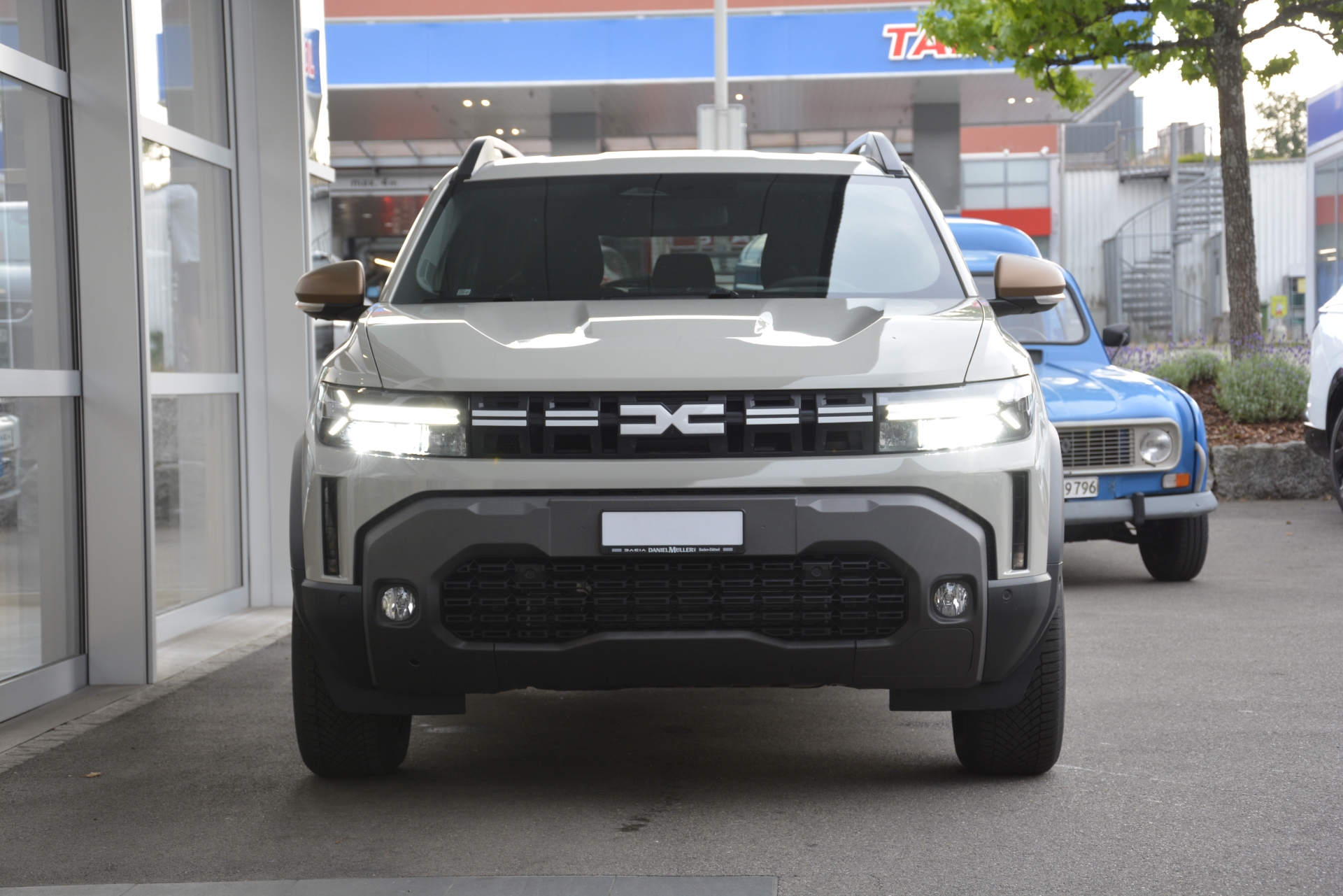 DACIA DUSTER extreme hybrid 150 4x4 Automat-image-1