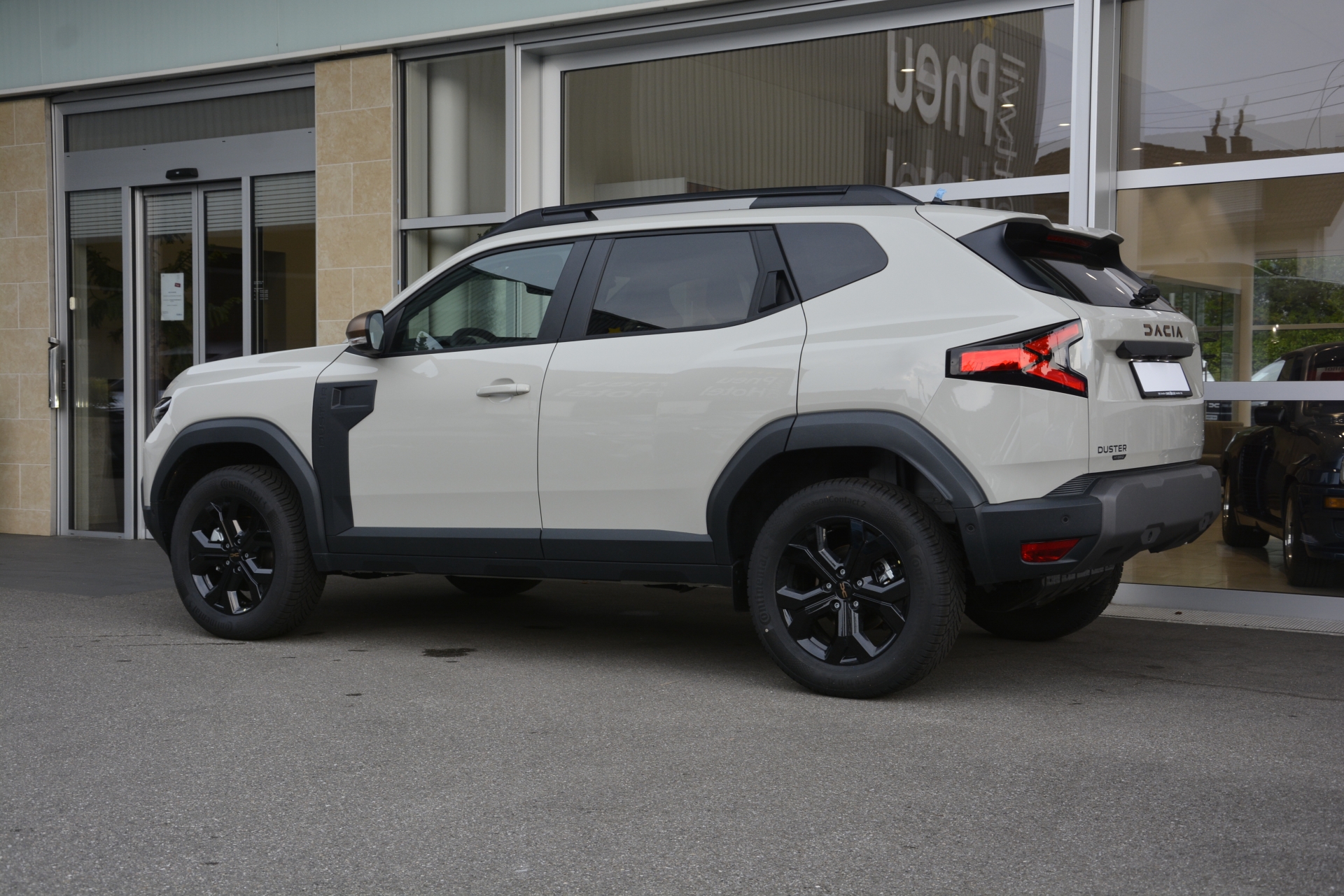 DACIA DUSTER extreme hybrid 150 4x4 Automat-image-3