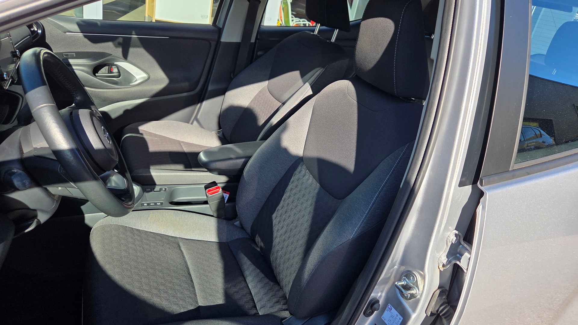 MAZDA 2 Hybrid Agile-image-11
