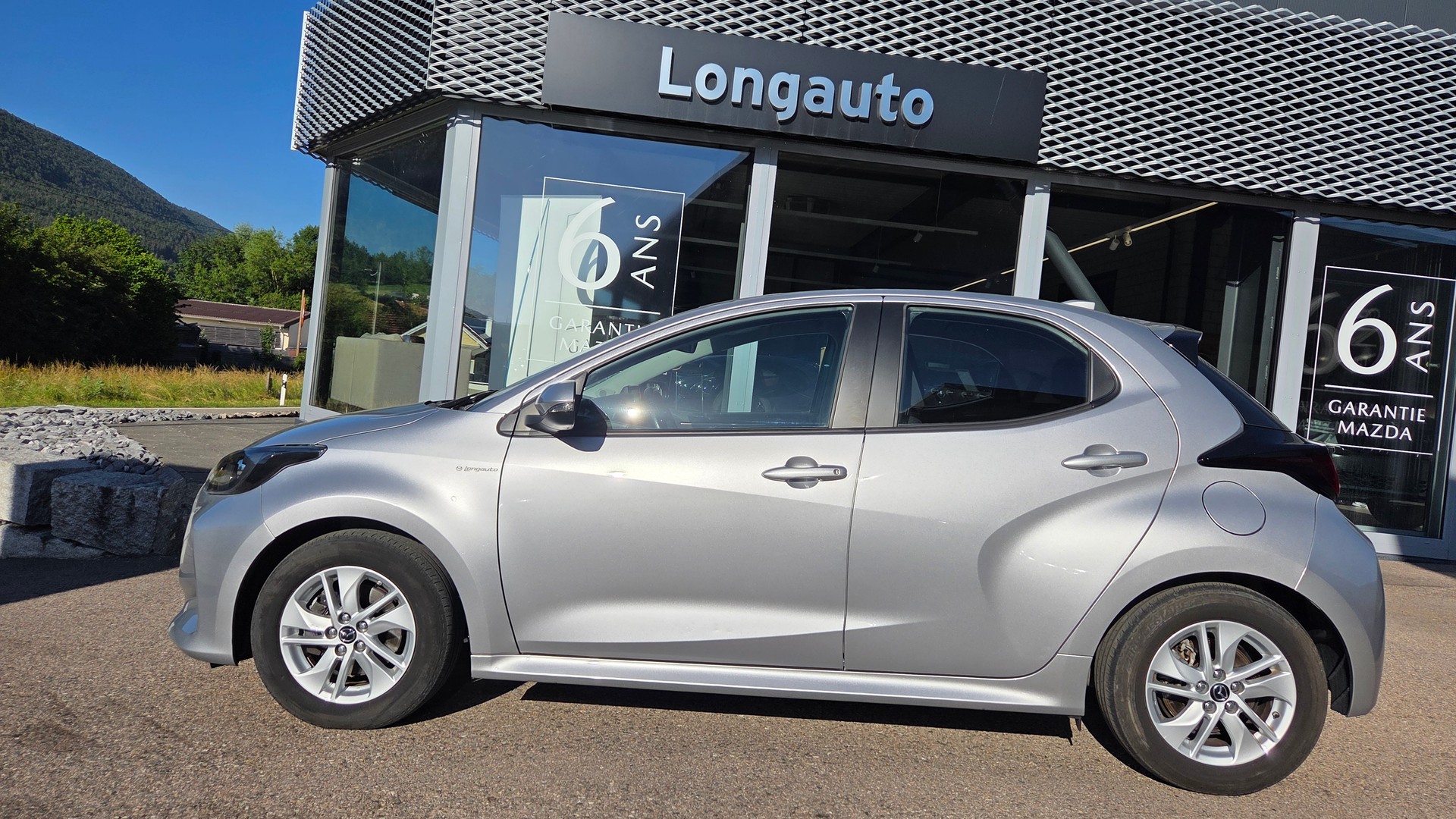 MAZDA 2 Hybrid Agile-image-0