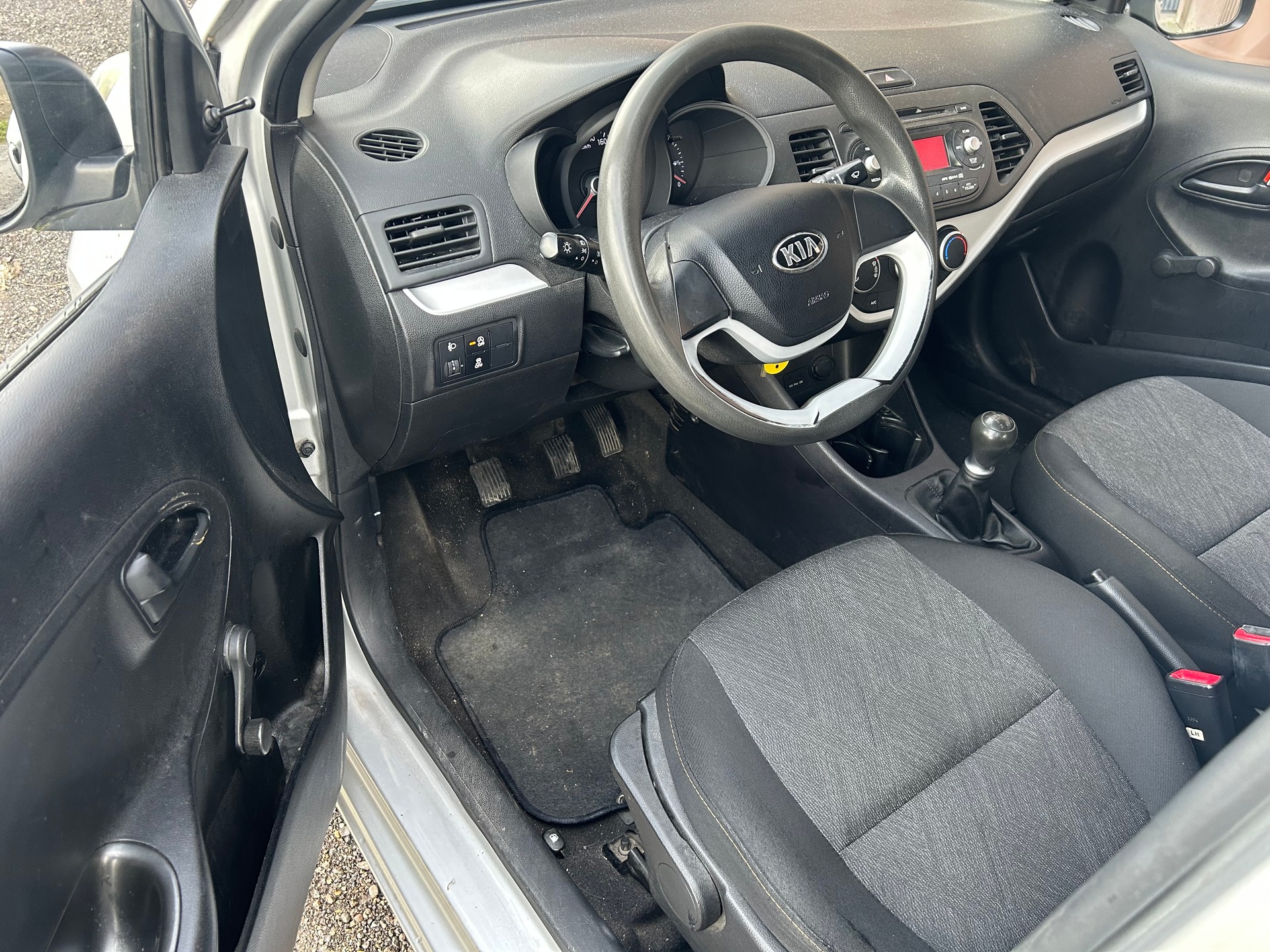 KIA Picanto 1.0 CVVT Basic-image-13