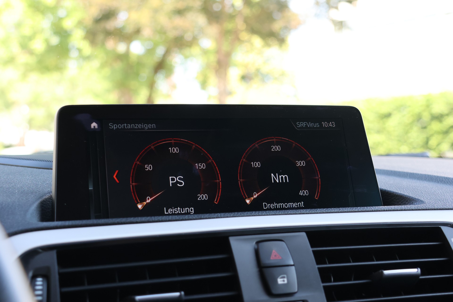 BMW 120d xDrive Sport Line Steptronic-image-22