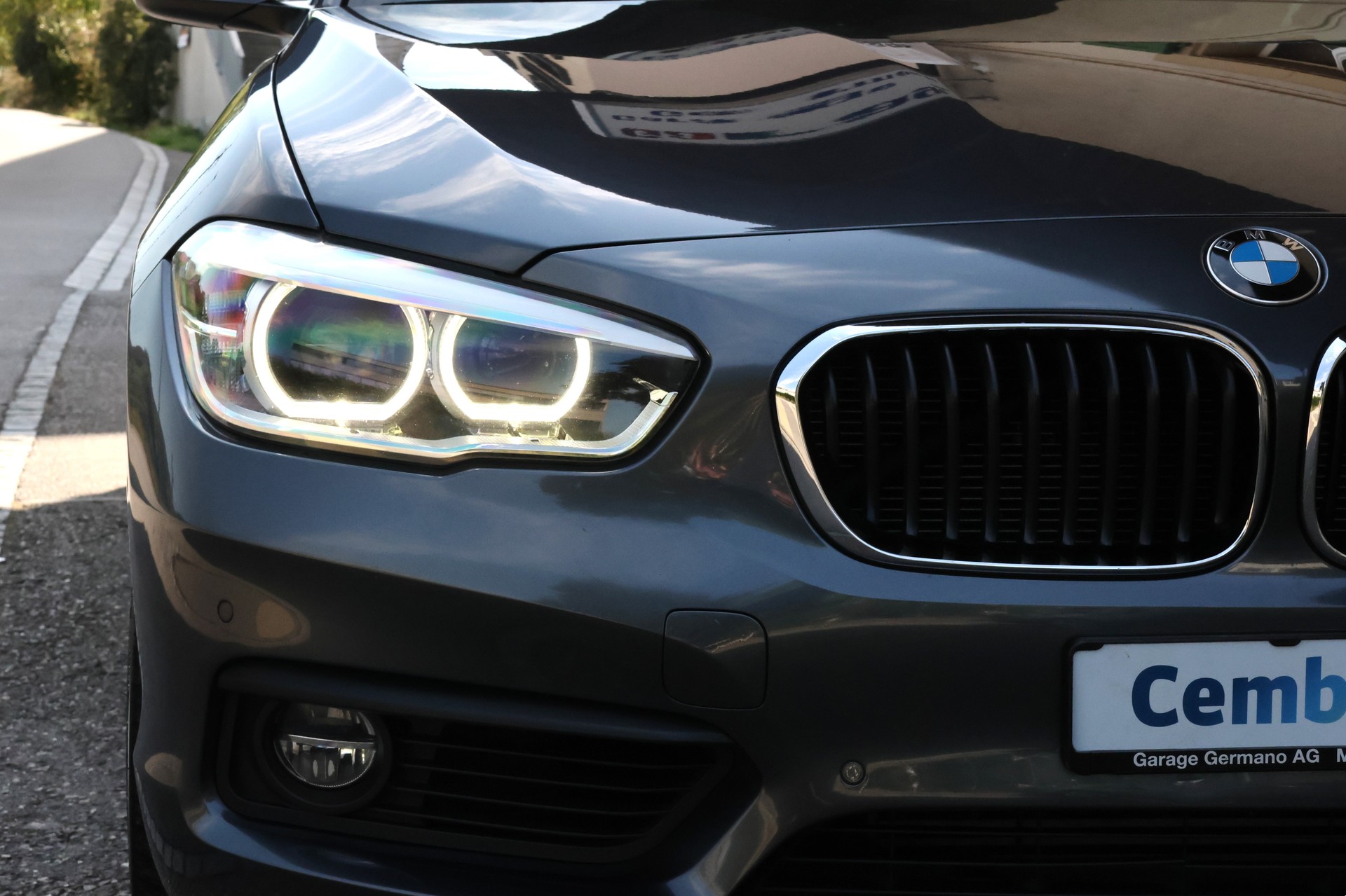 BMW 120d xDrive Sport Line Steptronic-image-2