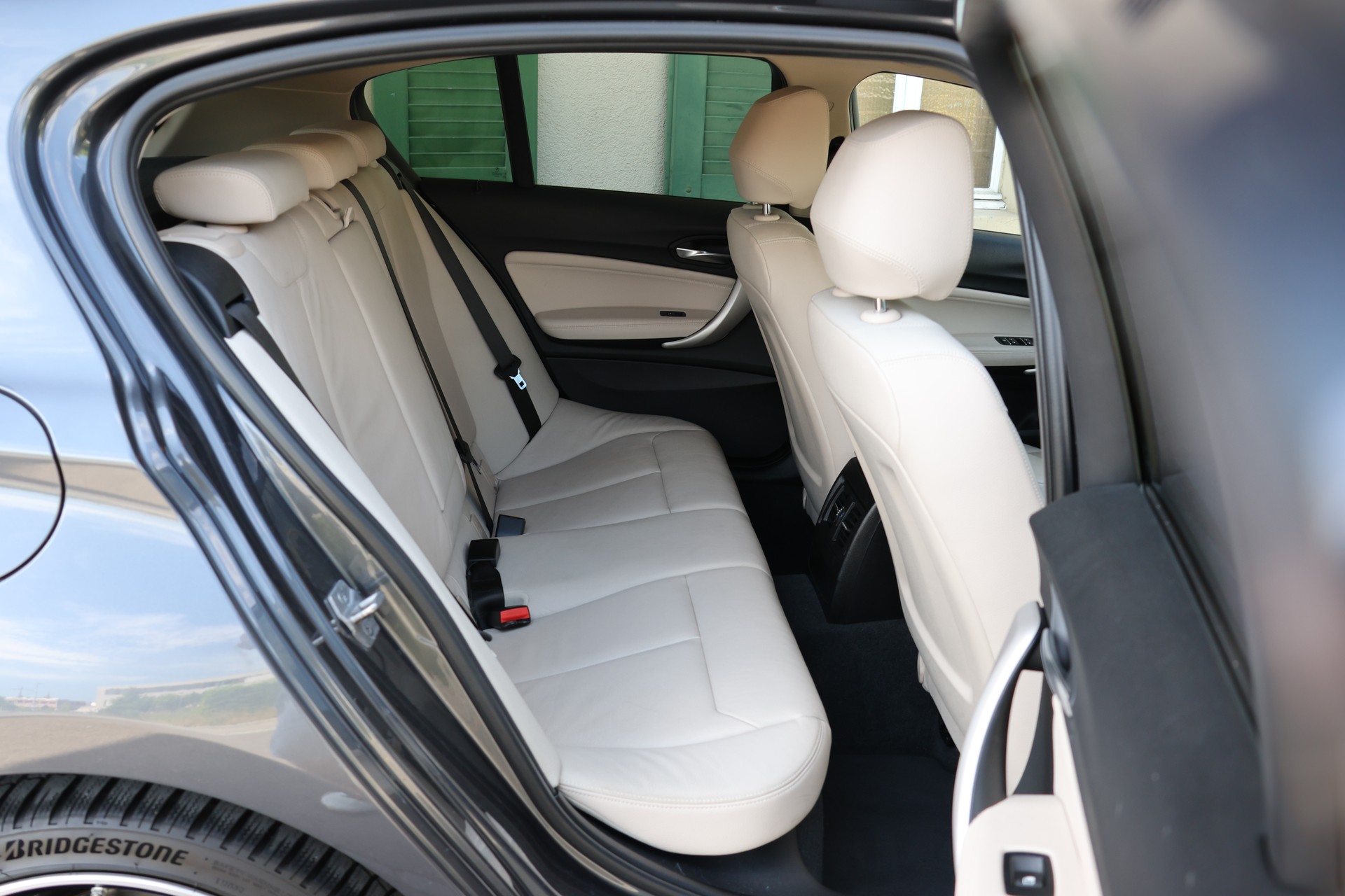 BMW 120d xDrive Sport Line Steptronic-image-11
