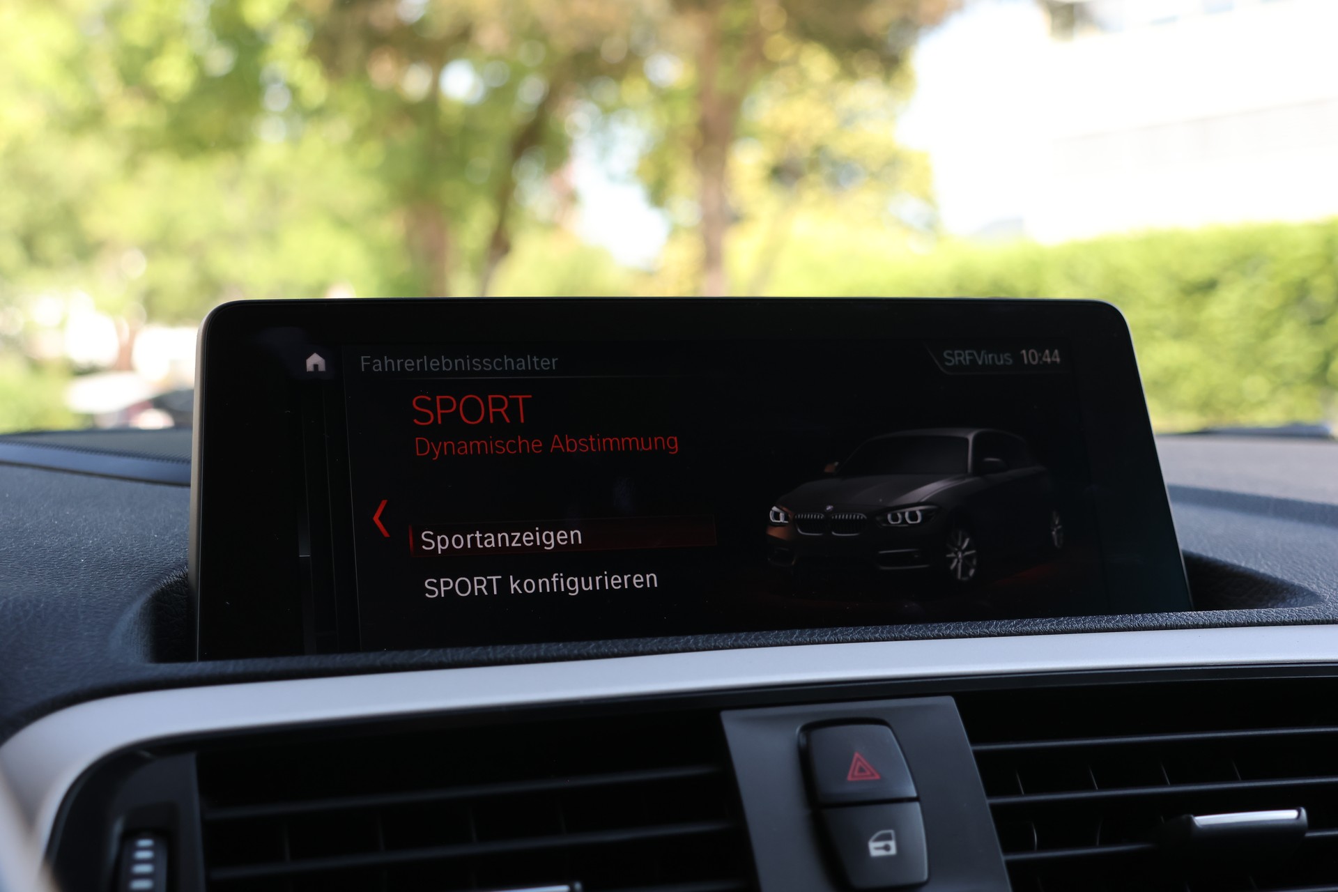 BMW 120d xDrive Sport Line Steptronic-image-23