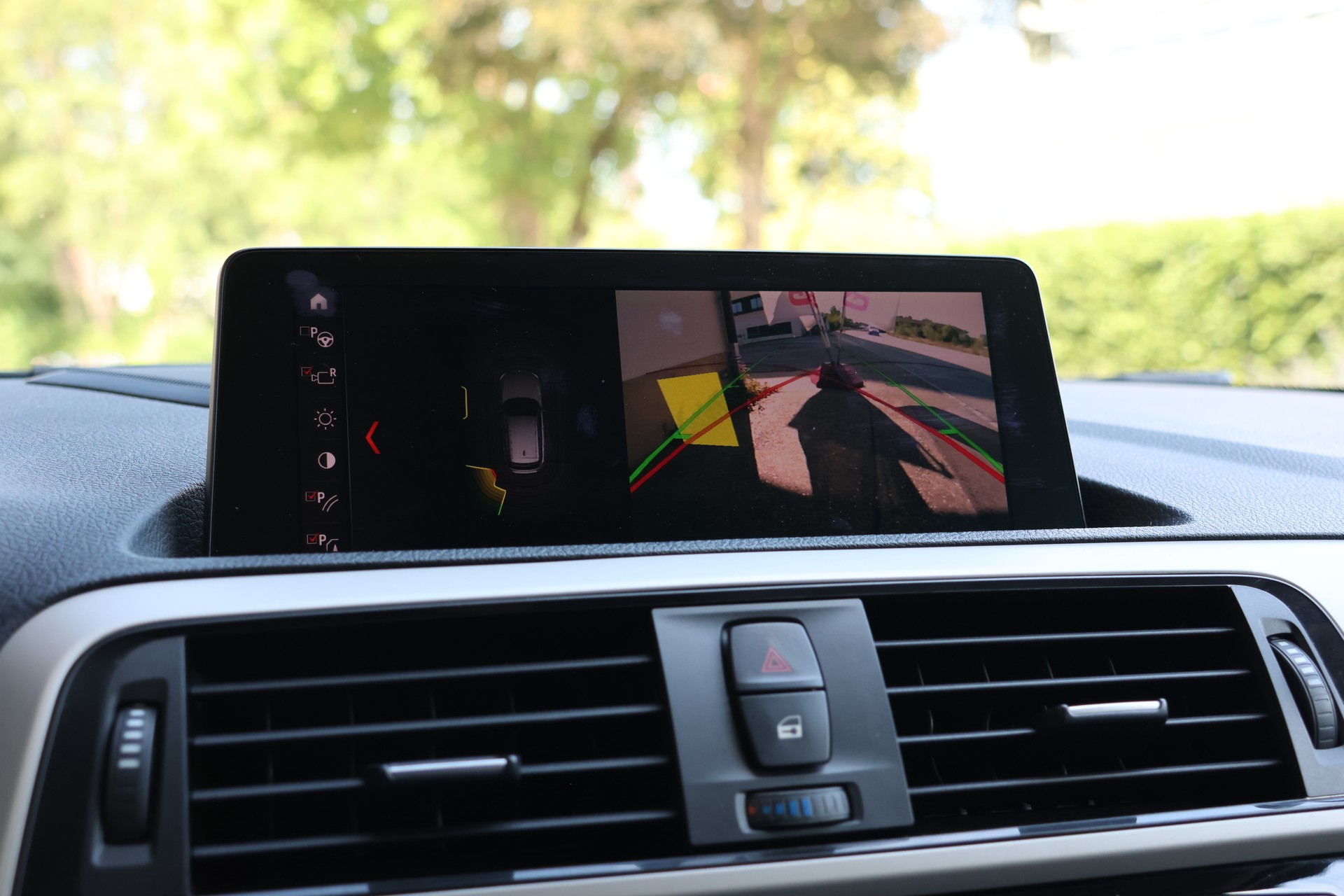 BMW 120d xDrive Sport Line Steptronic-image-19