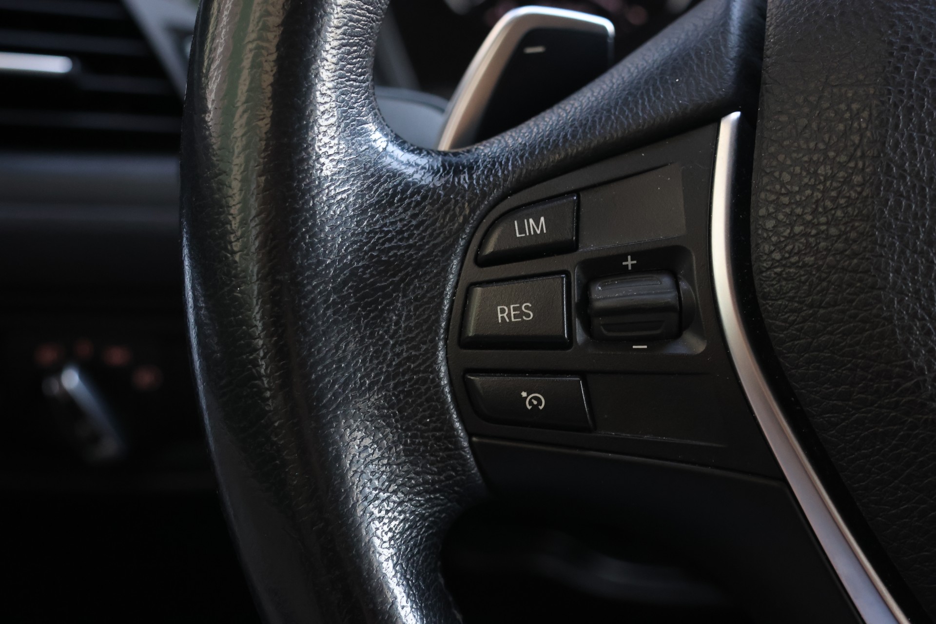 BMW 120d xDrive Sport Line Steptronic-image-14