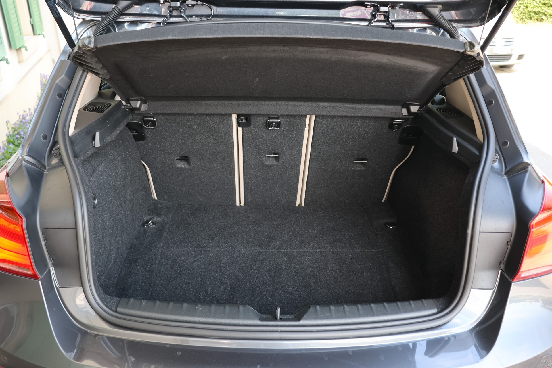 BMW 120d xDrive Sport Line Steptronic-image-6