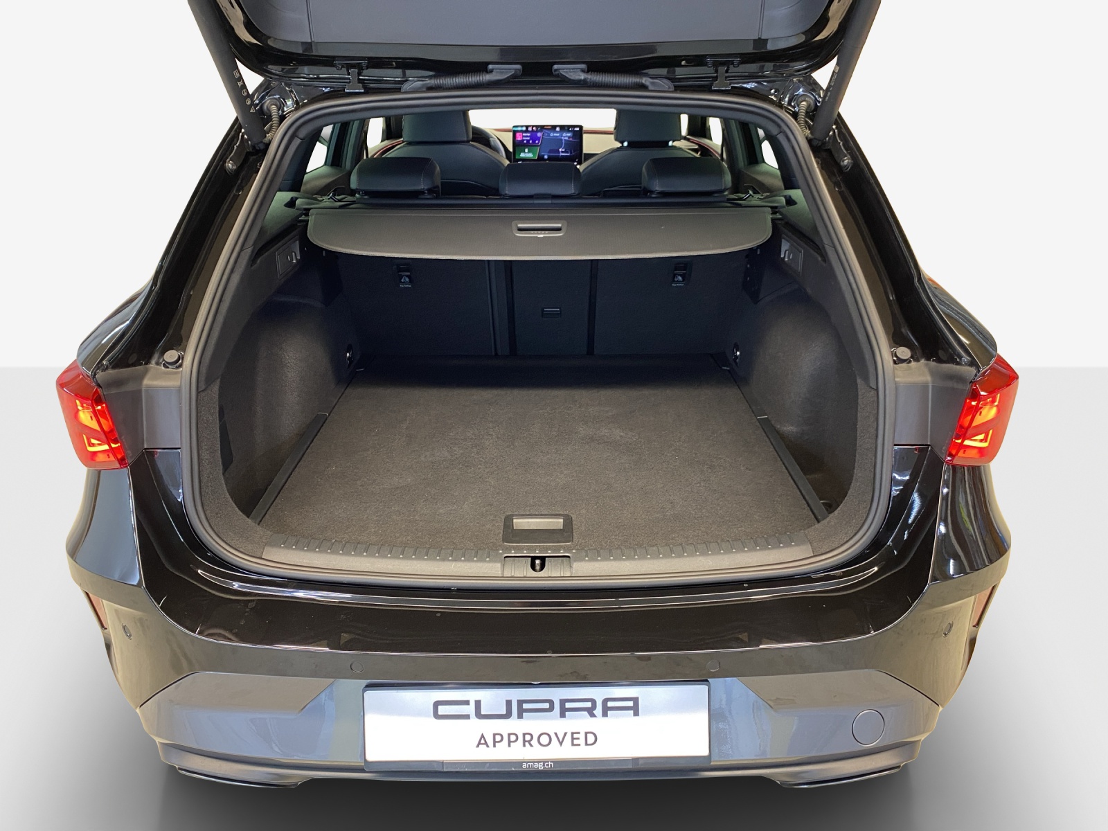 CUPRA LEON ST 1.5 eTSI DSG-image-12